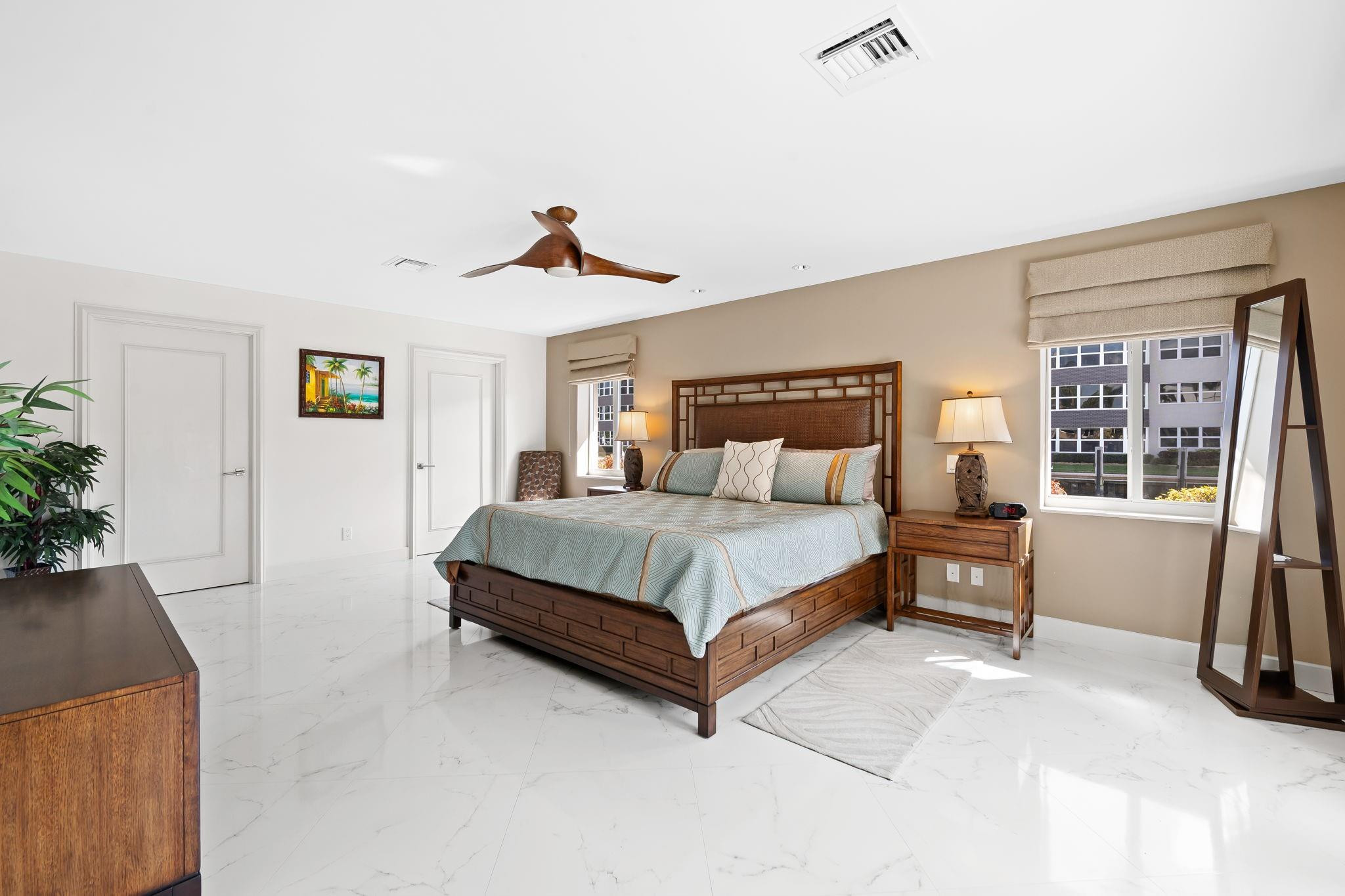 5201 NE 32th Fort Lauderdale, FL 33308