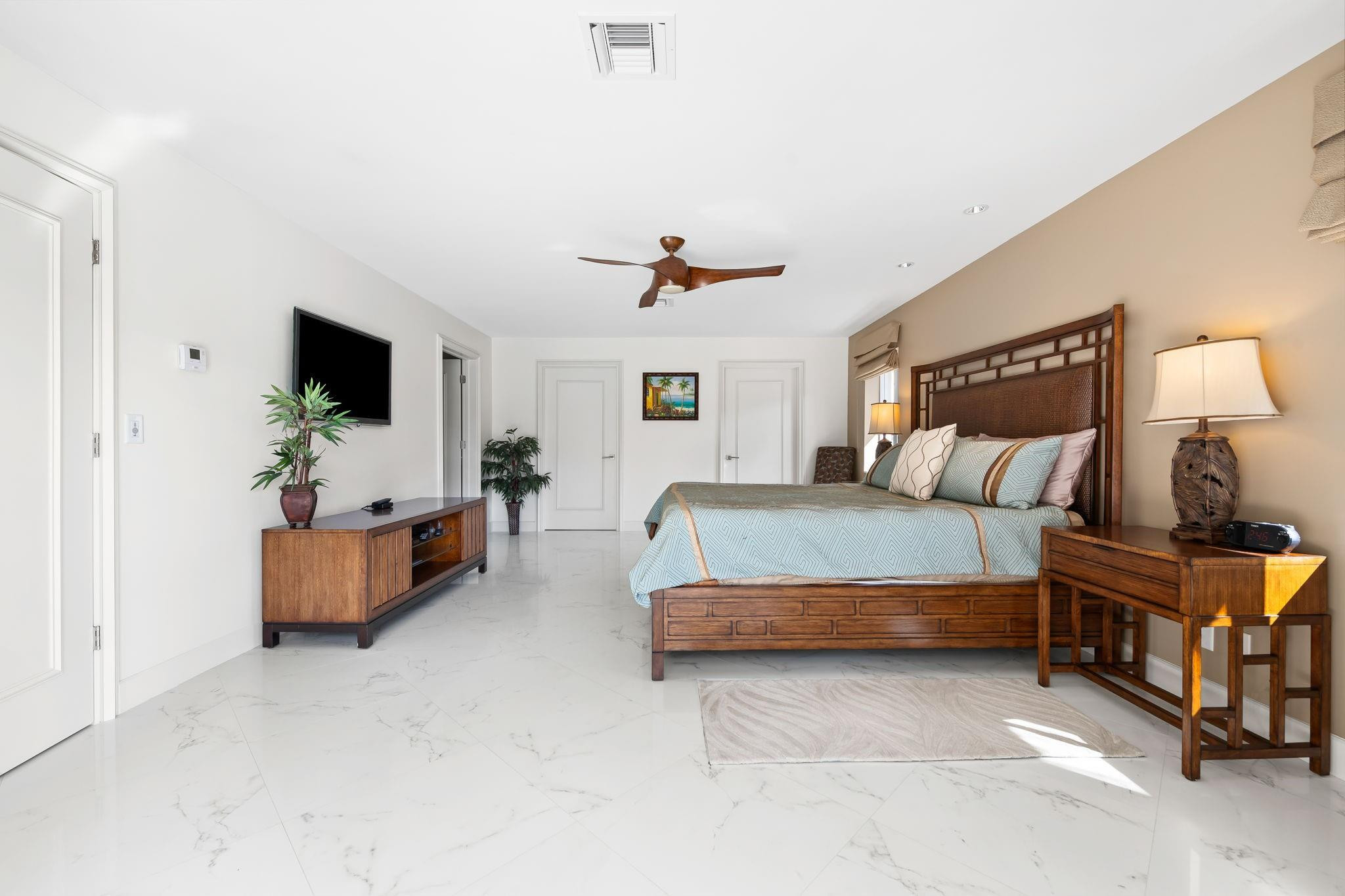 5201 NE 32th Fort Lauderdale, FL 33308