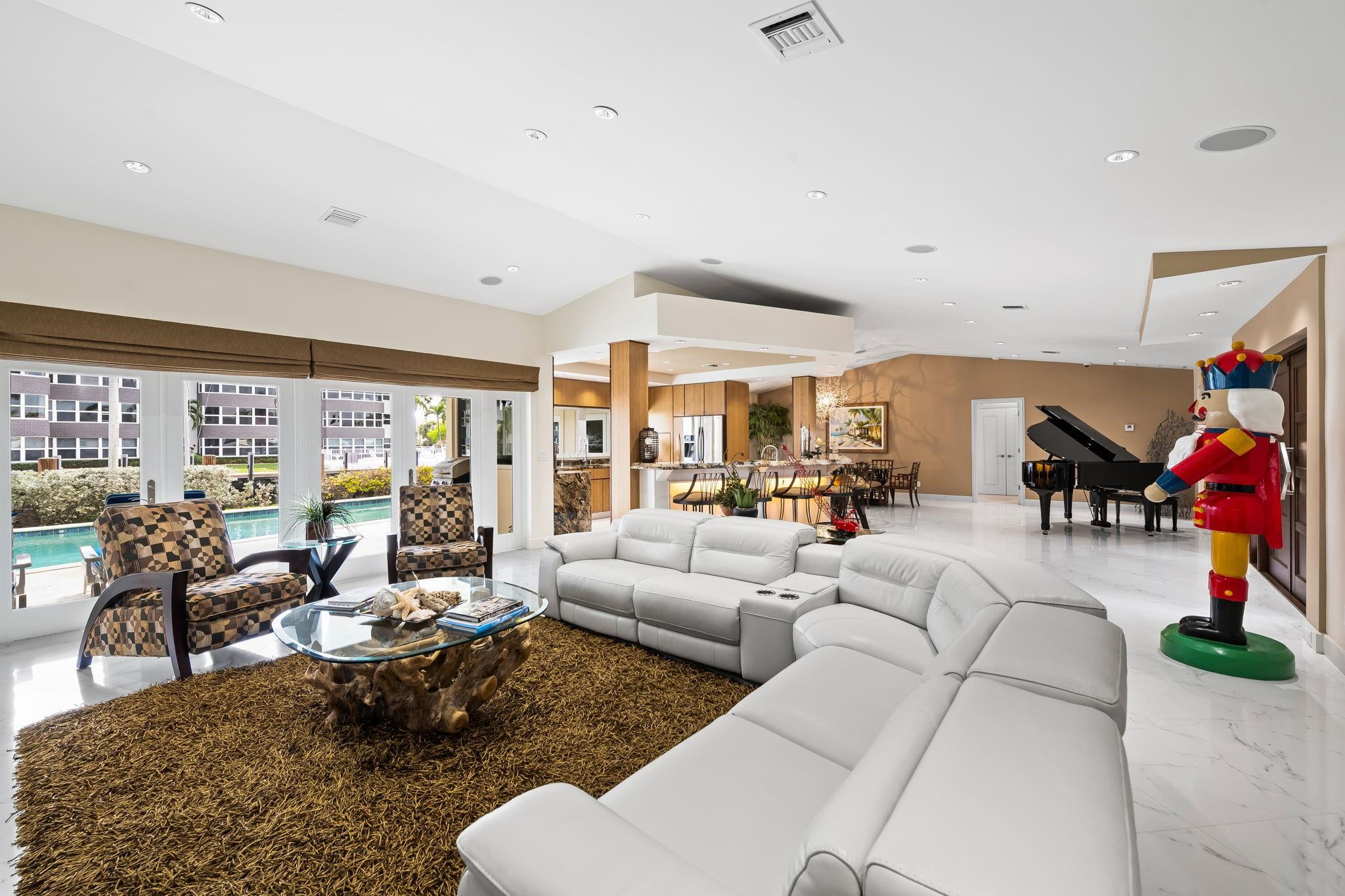 5201 NE 32th Fort Lauderdale, FL 33308