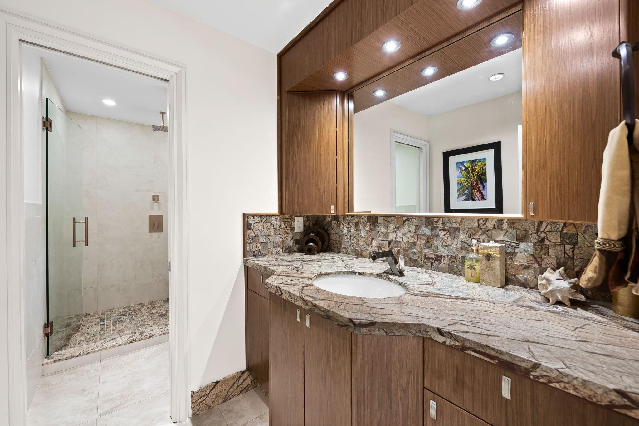 5201 NE 32th Fort Lauderdale, FL 33308