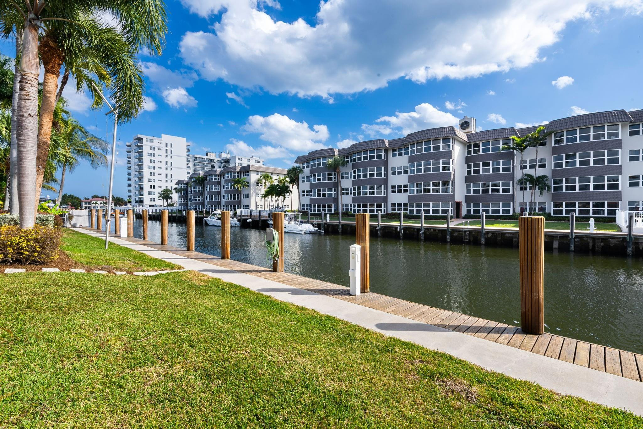 5201 NE 32th Fort Lauderdale, FL 33308