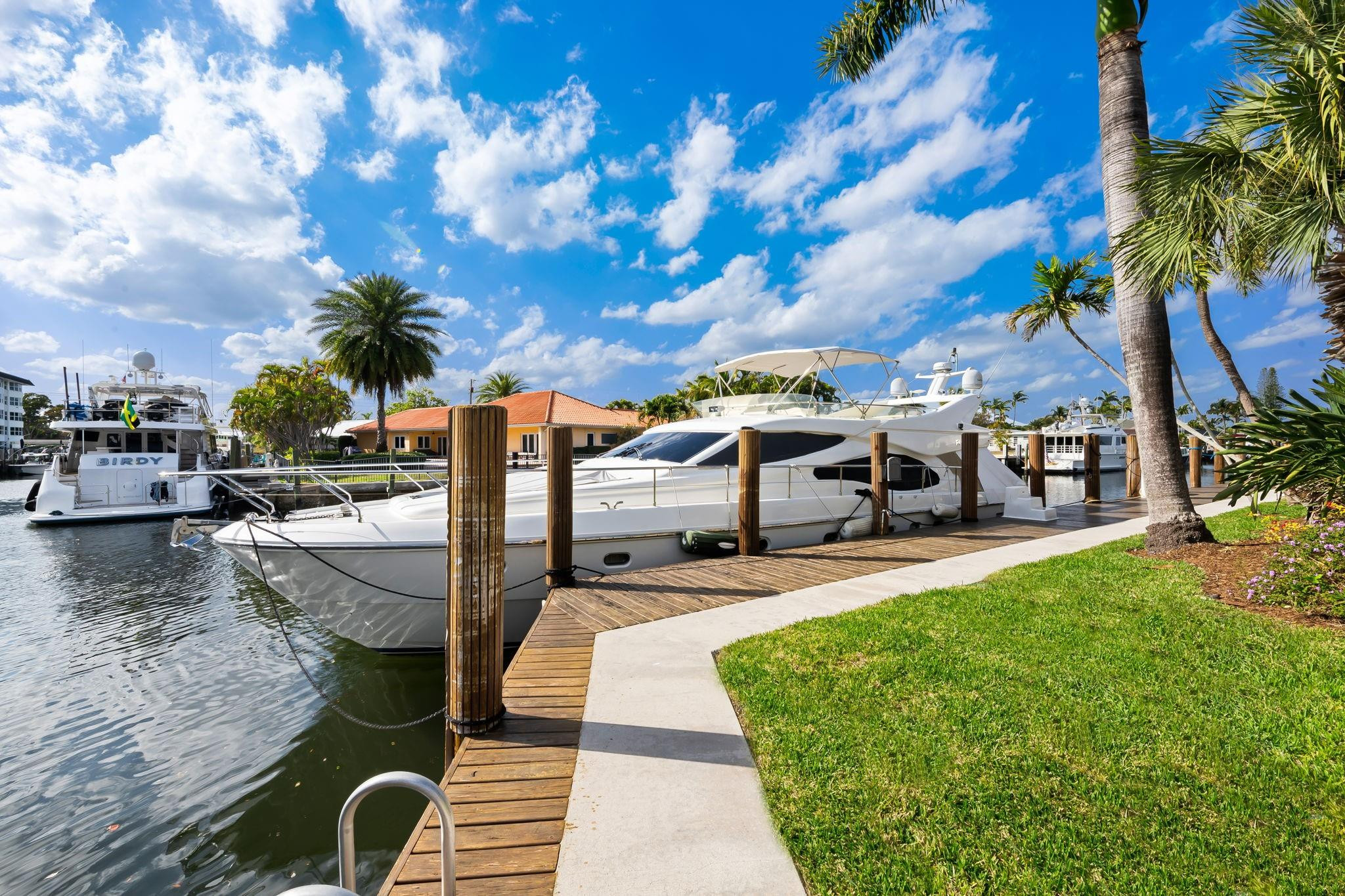 5201 NE 32th Fort Lauderdale, FL 33308