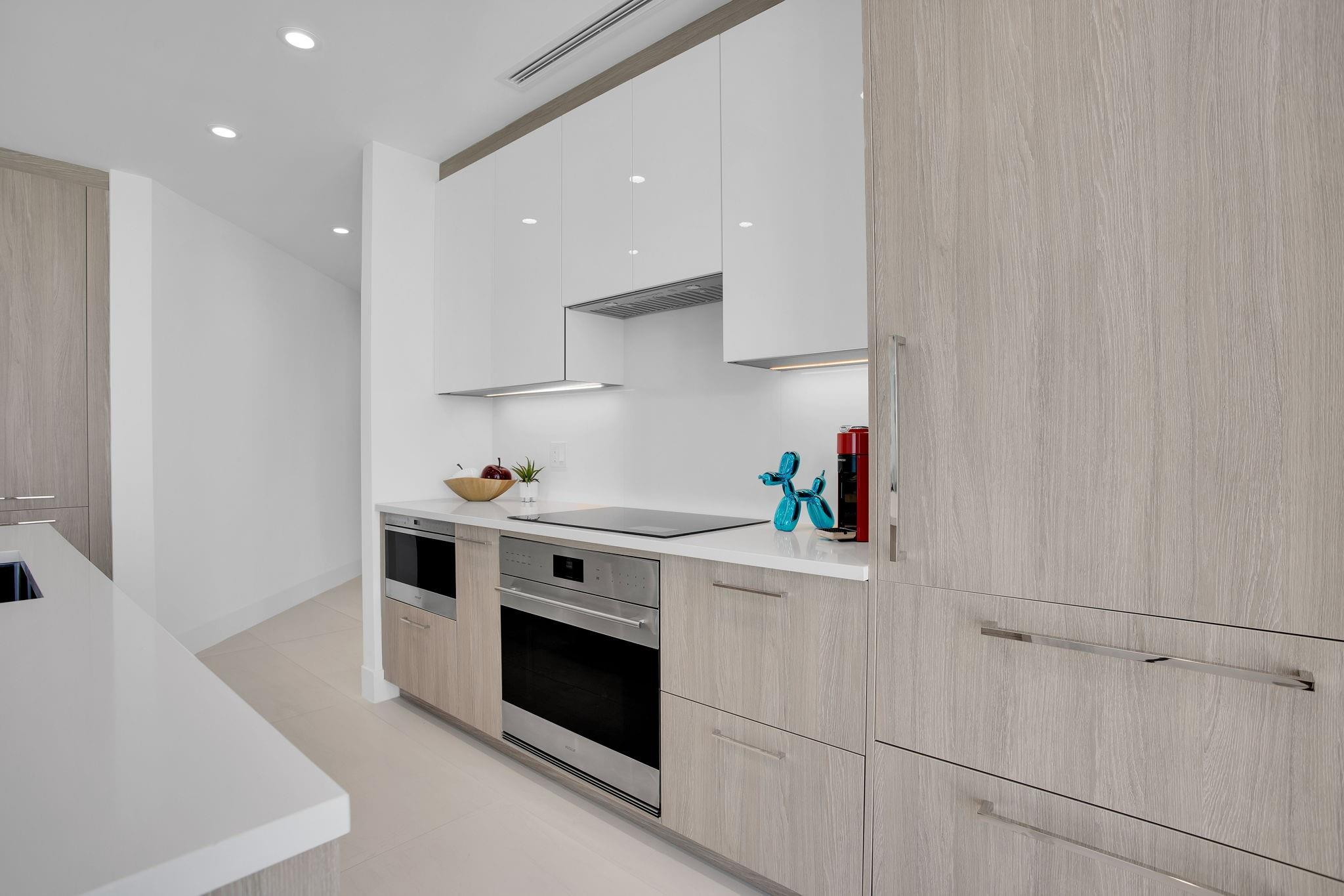 153 N Seabreeze #2205-S Fort Lauderdale, FL 33304