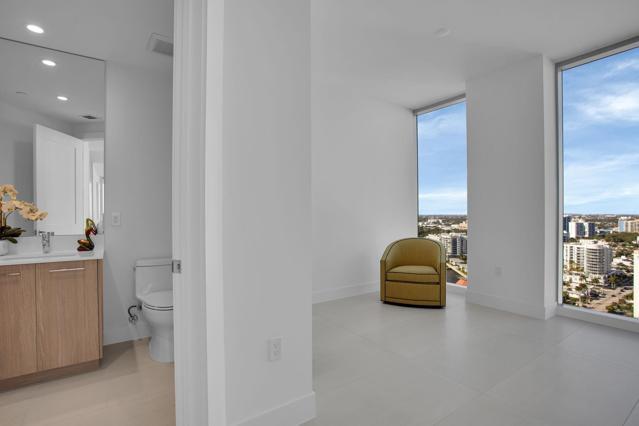 153 N Seabreeze #2205-S Fort Lauderdale, FL 33304