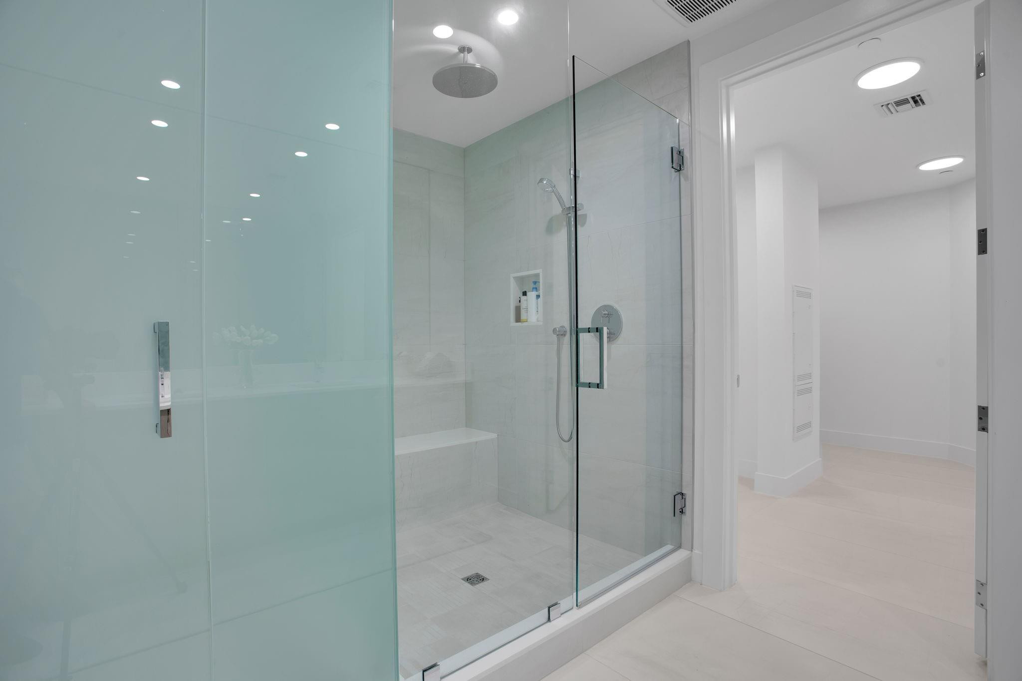 153 N Seabreeze #2205-S Fort Lauderdale, FL 33304