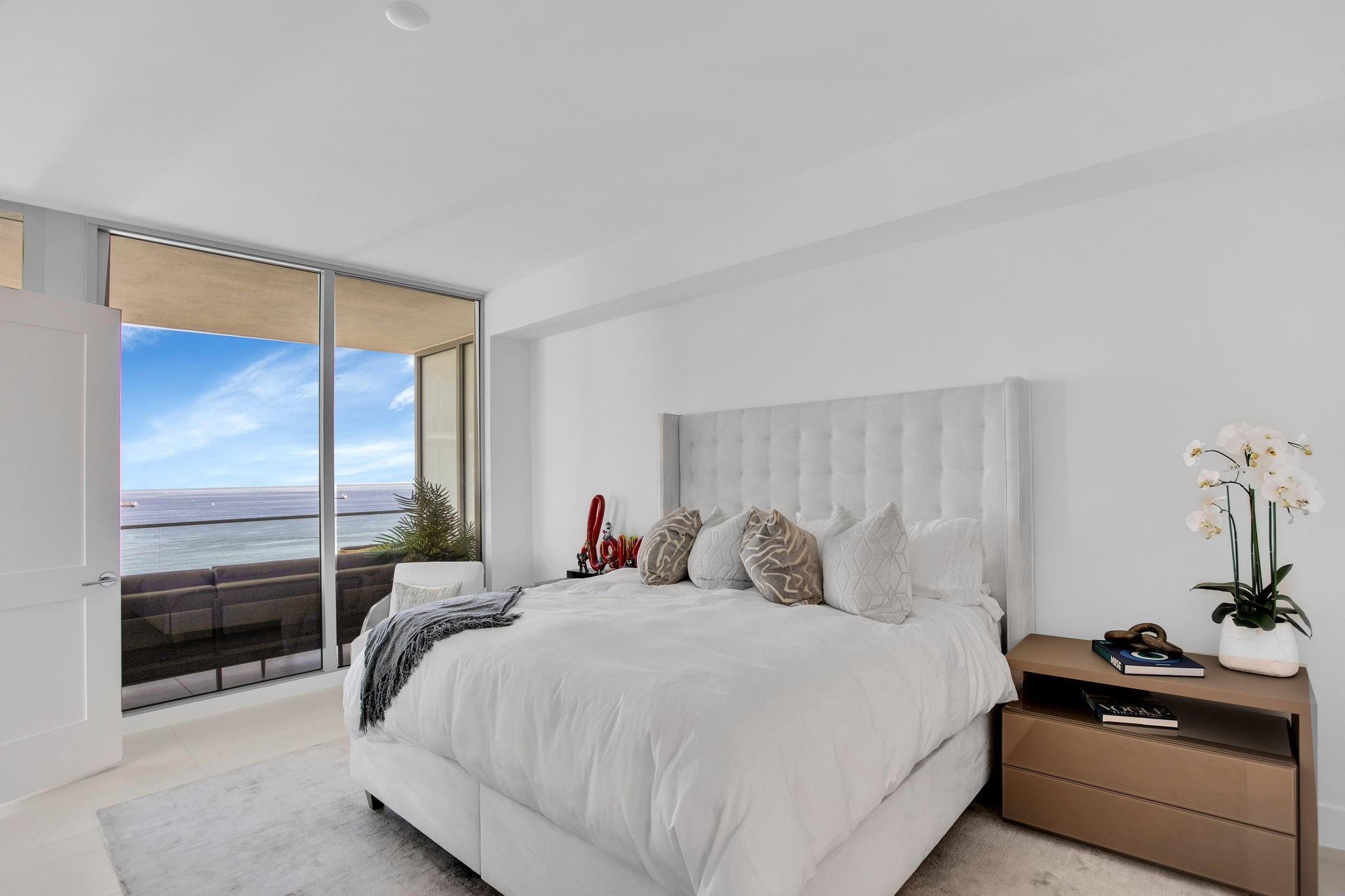 153 N Seabreeze #2205-S Fort Lauderdale, FL 33304