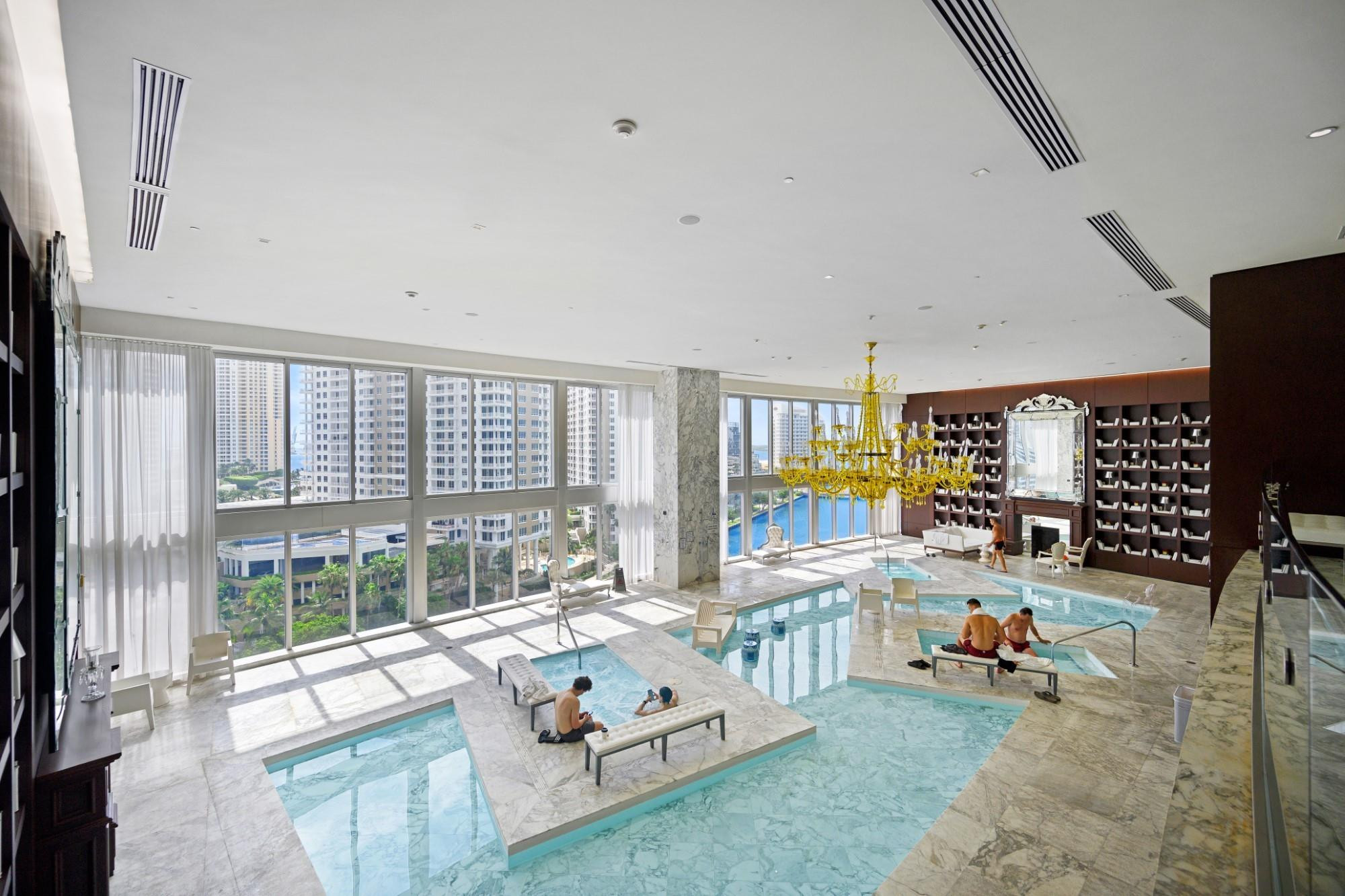 image Icon Brickell II18