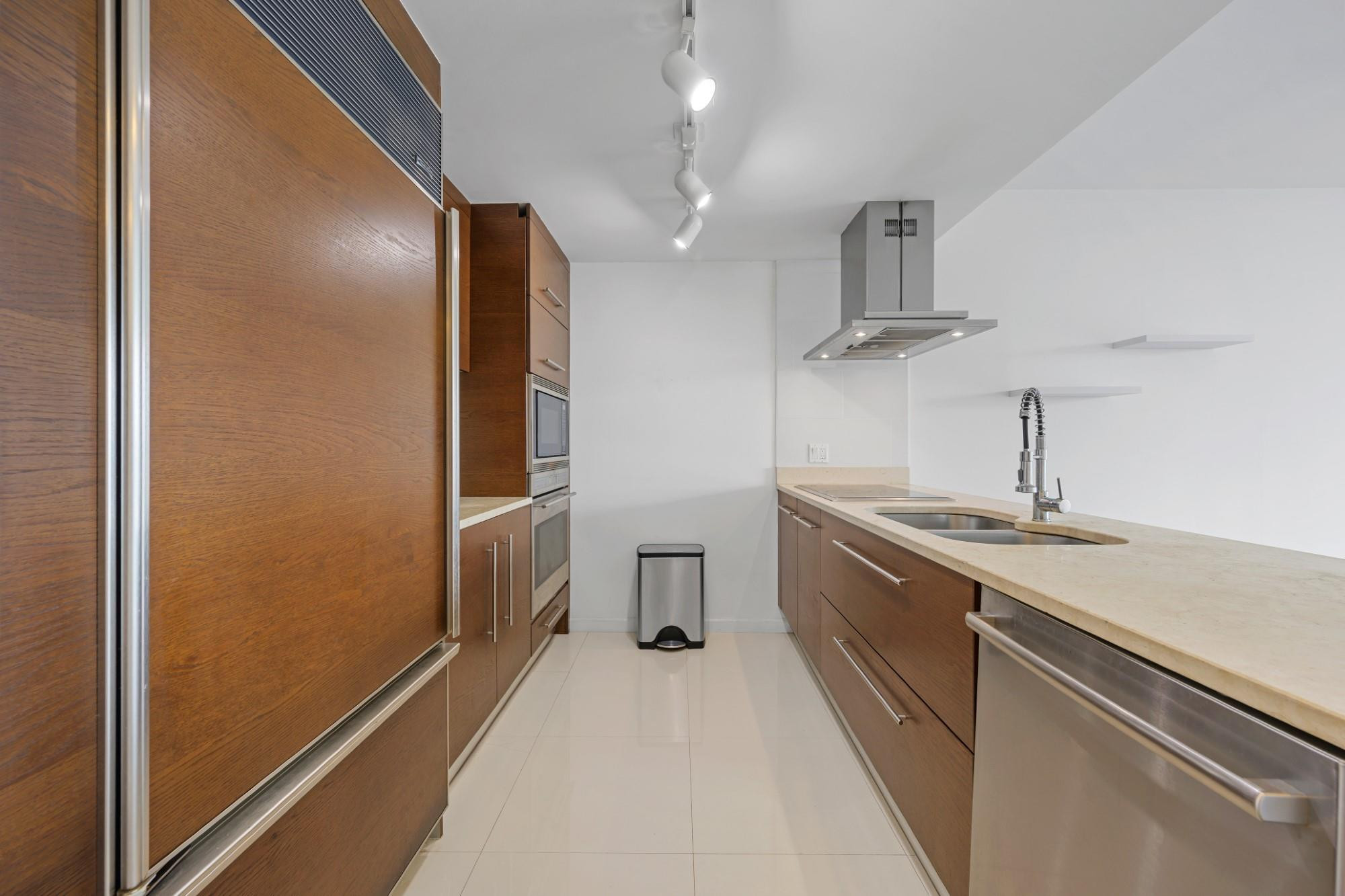 image Icon Brickell II4