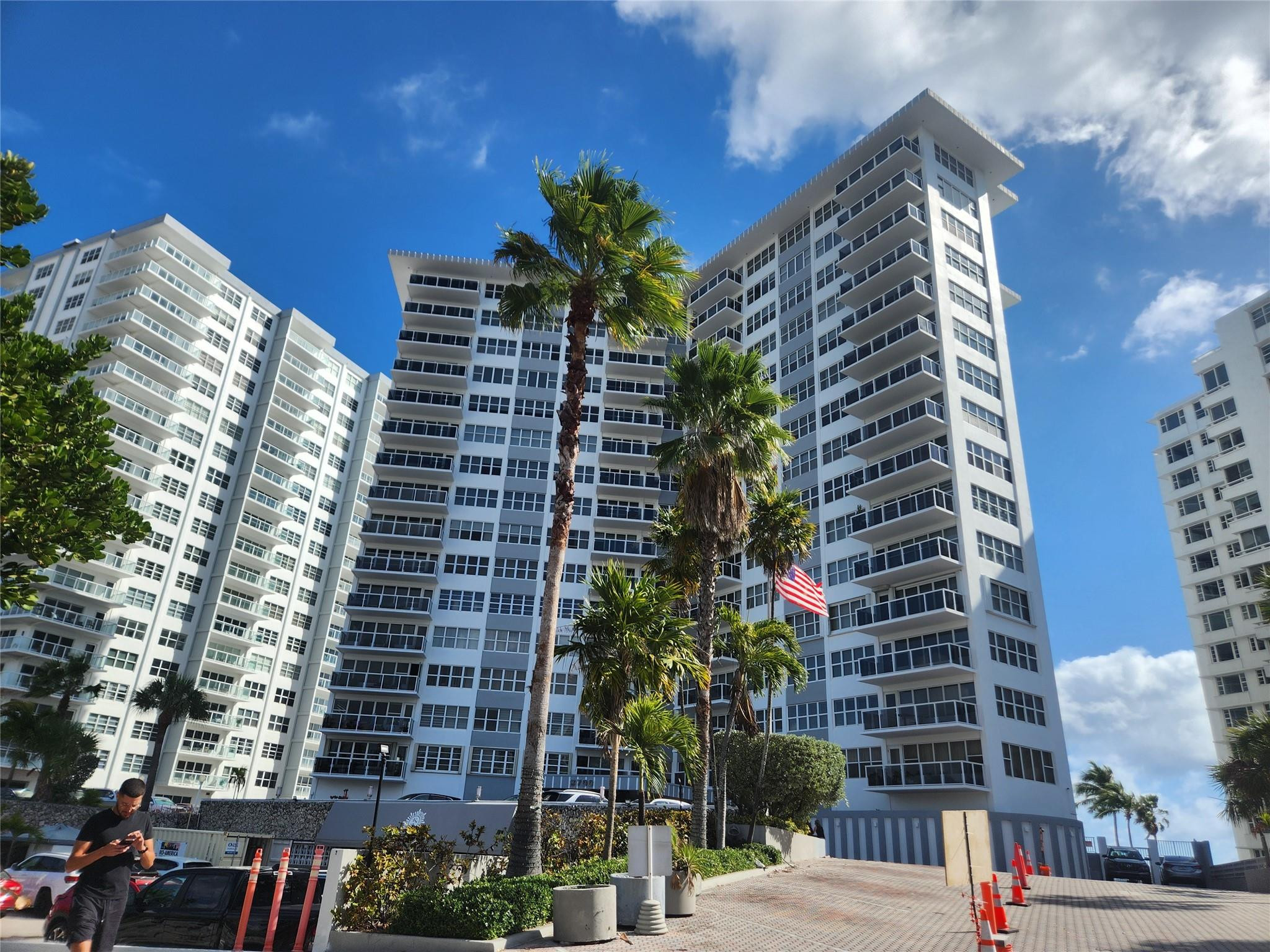 3700 Galt Ocean #1502