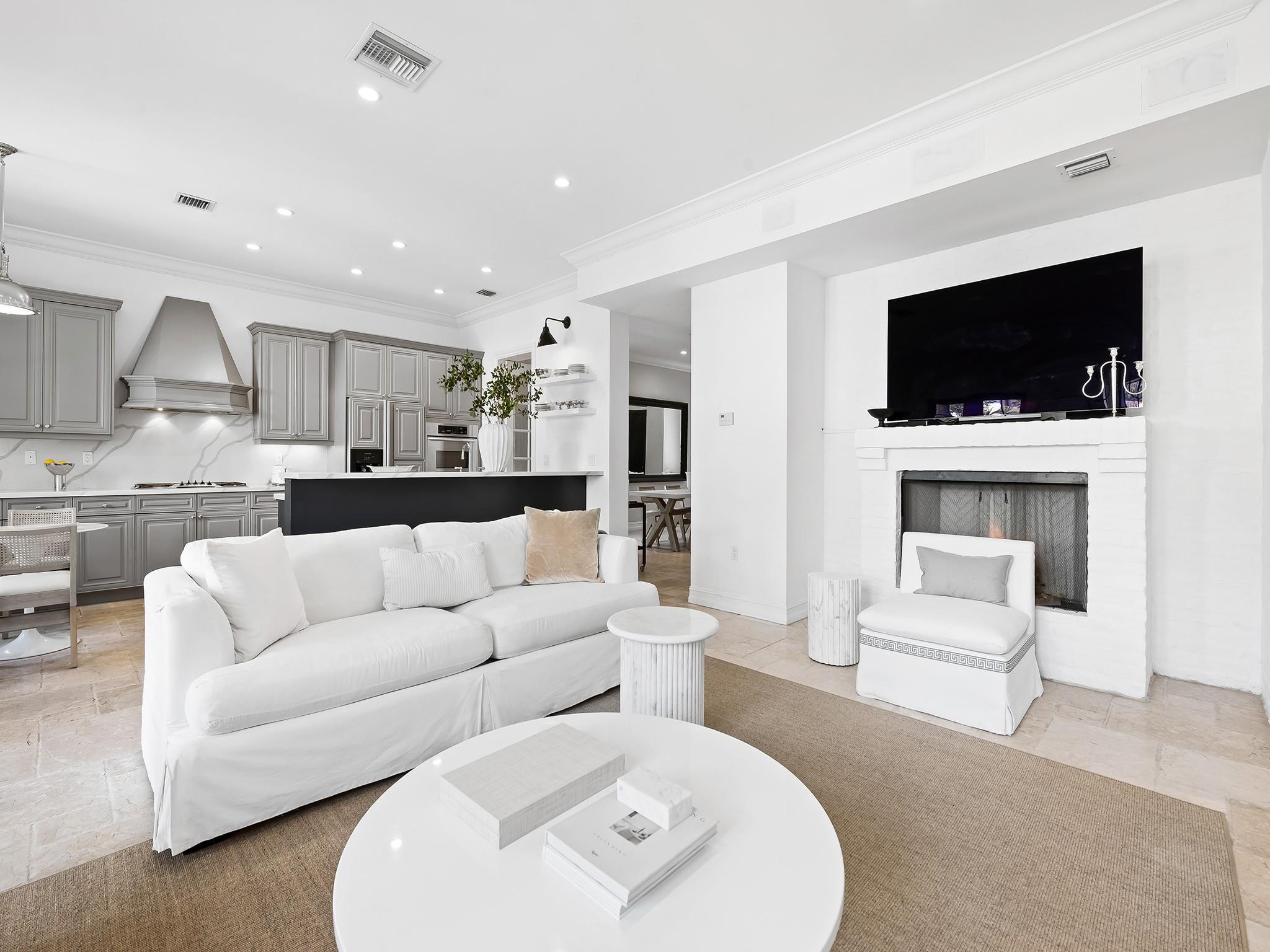 1125 SE 8th Fort Lauderdale, FL 33316