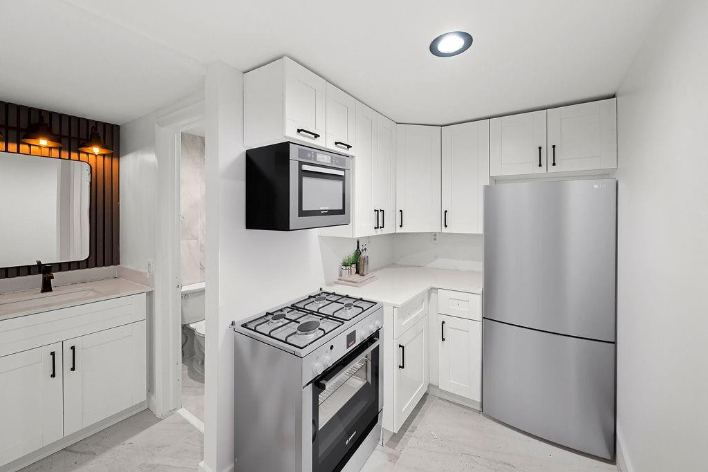 6930 NW 186th #217-A Hialeah, FL 33015