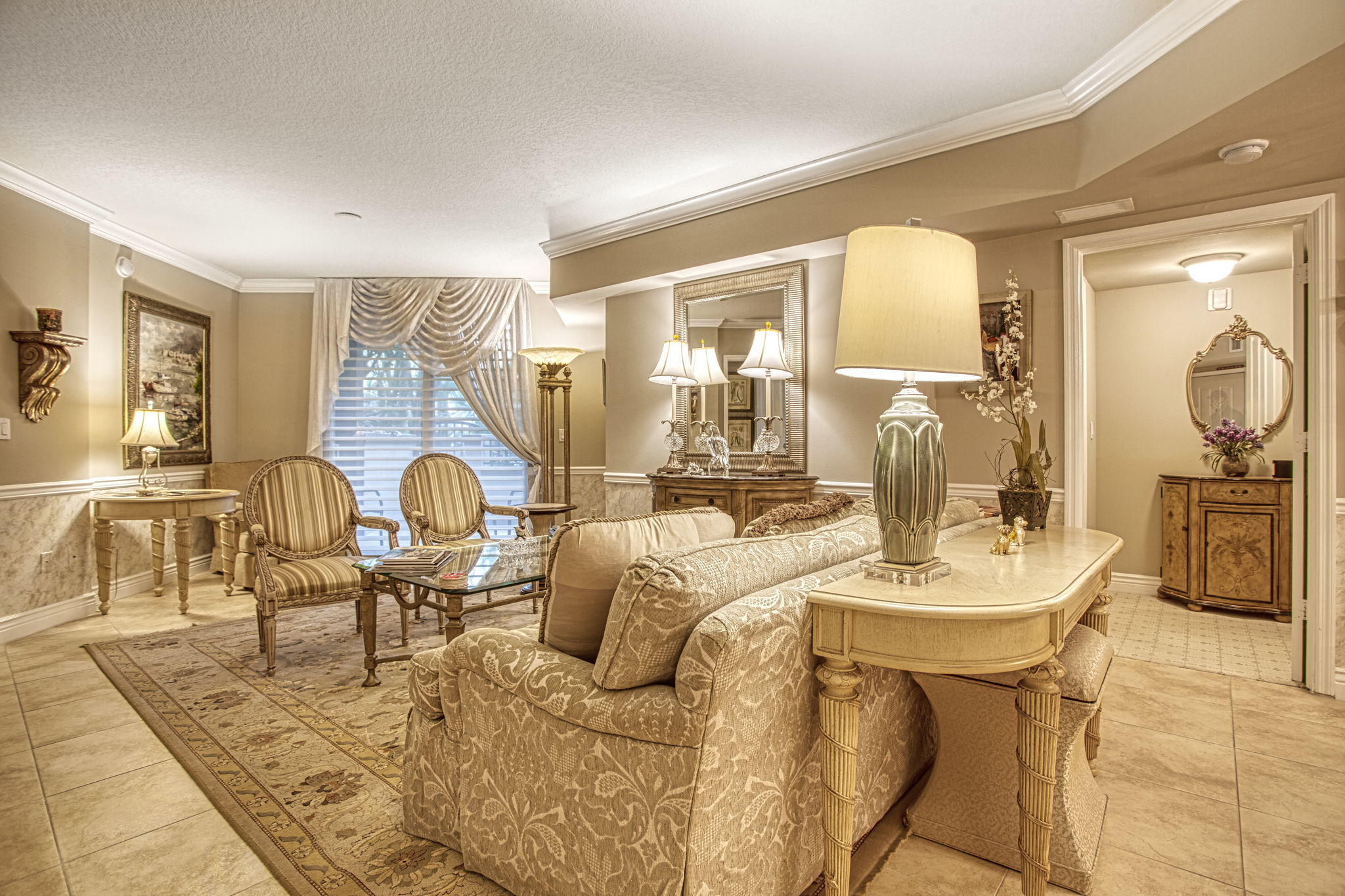 600 S Dixie Highway #524. *Pool Level*