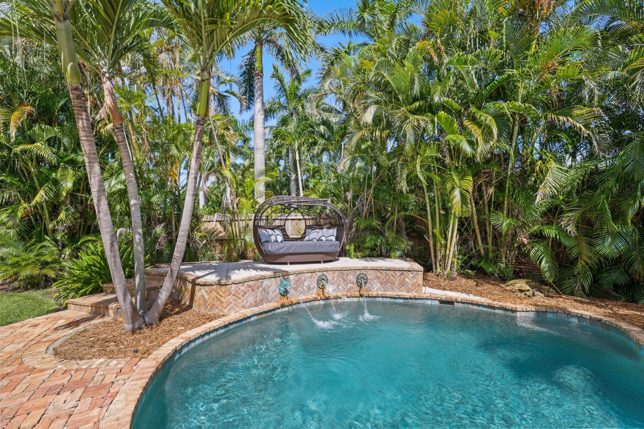 920 Hibiscus Ln Delray Beach, FL 33444