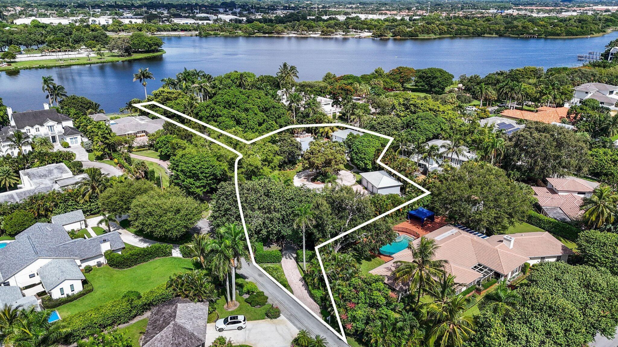 920 Hibiscus Ln Delray Beach, FL 33444