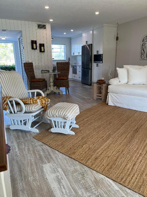 18081 SE Country Clb Dr #293 Jupiter, FL 33469