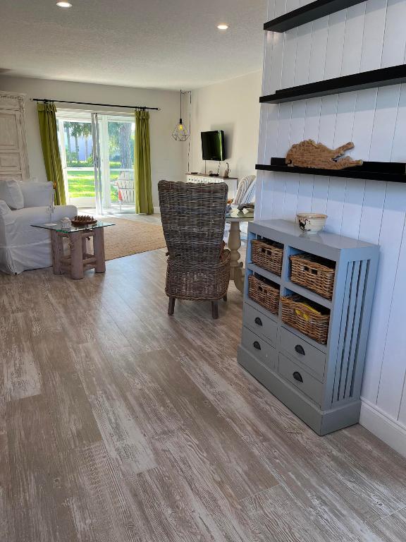 18081 SE Country Clb Dr #293 Jupiter, FL 33469