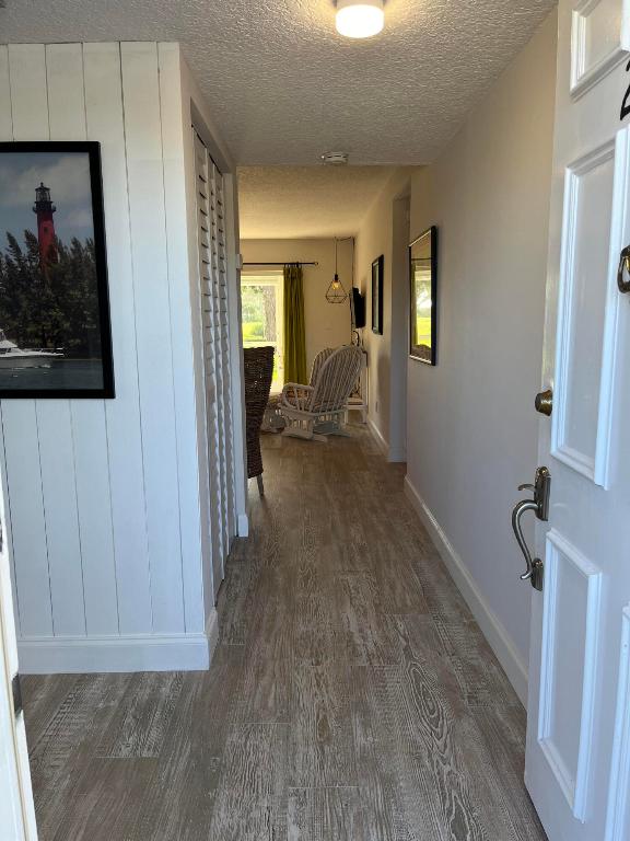 18081 SE Country Clb Dr #293 Jupiter, FL 33469