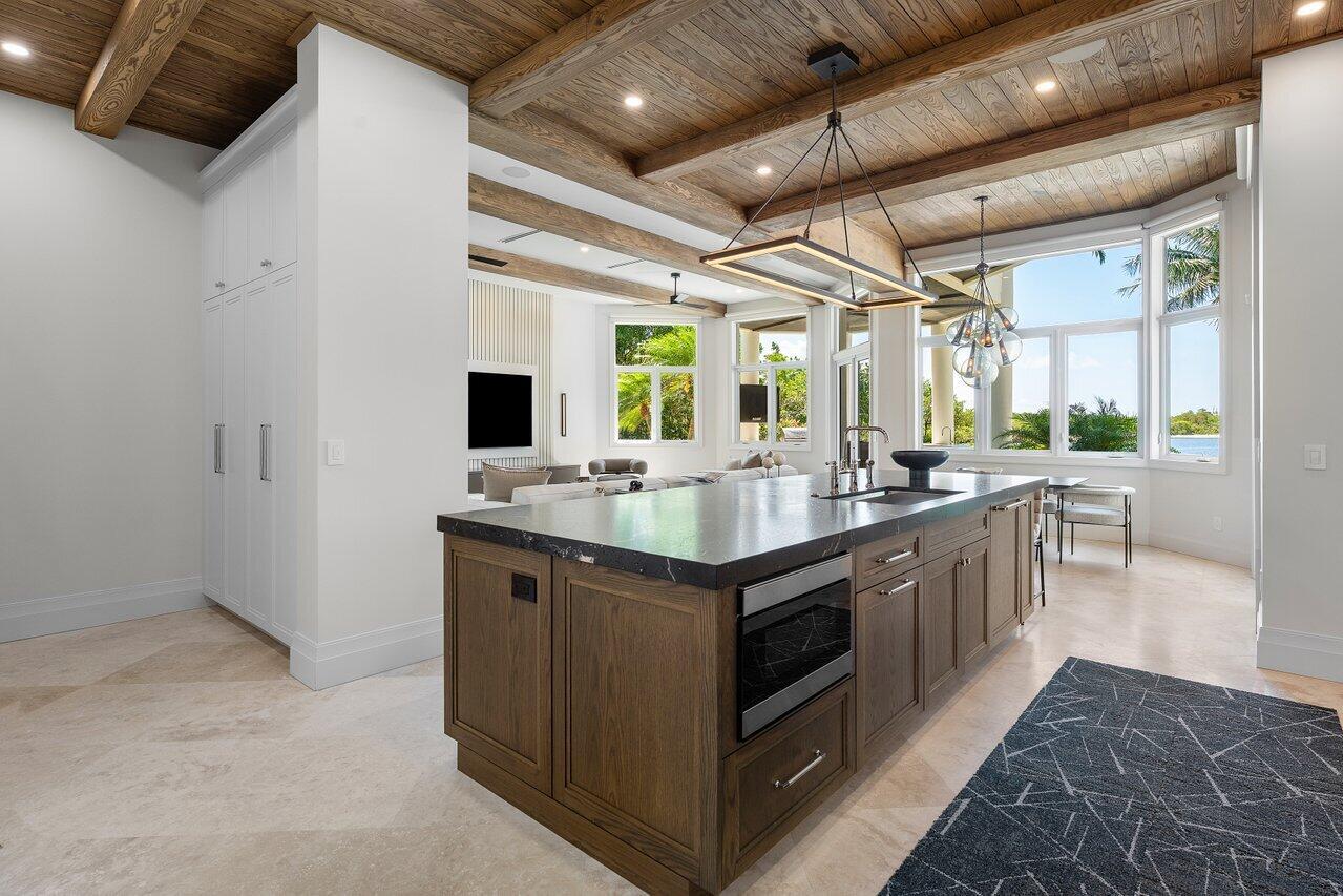 3208 Pilots Pt Cir Jupiter, FL 33477