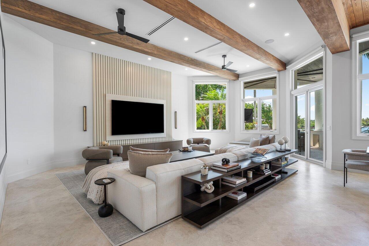 3208 Pilots Pt Cir Jupiter, FL 33477