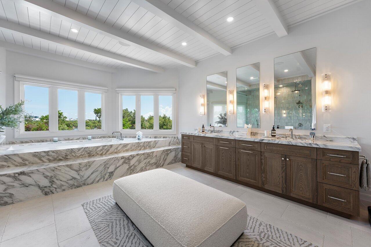 3208 Pilots Pt Cir Jupiter, FL 33477