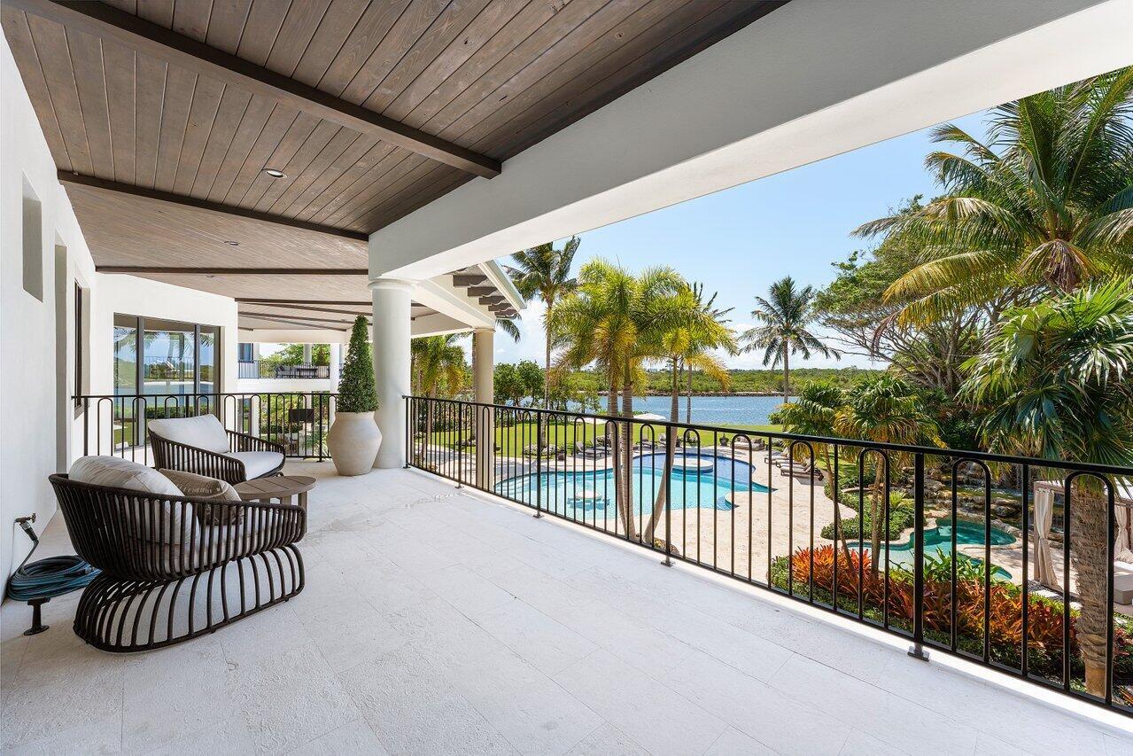 3208 Pilots Pt Cir Jupiter, FL 33477