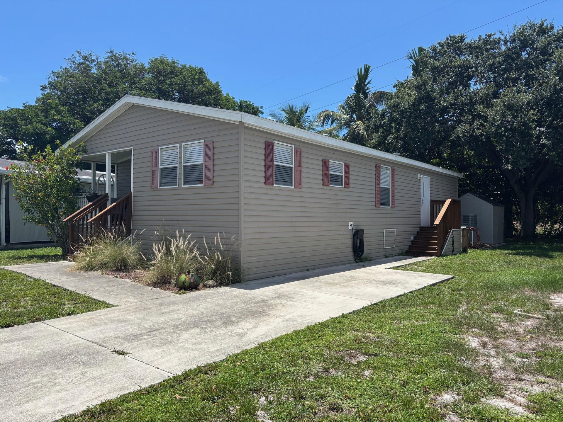 100 NW 48th Ct