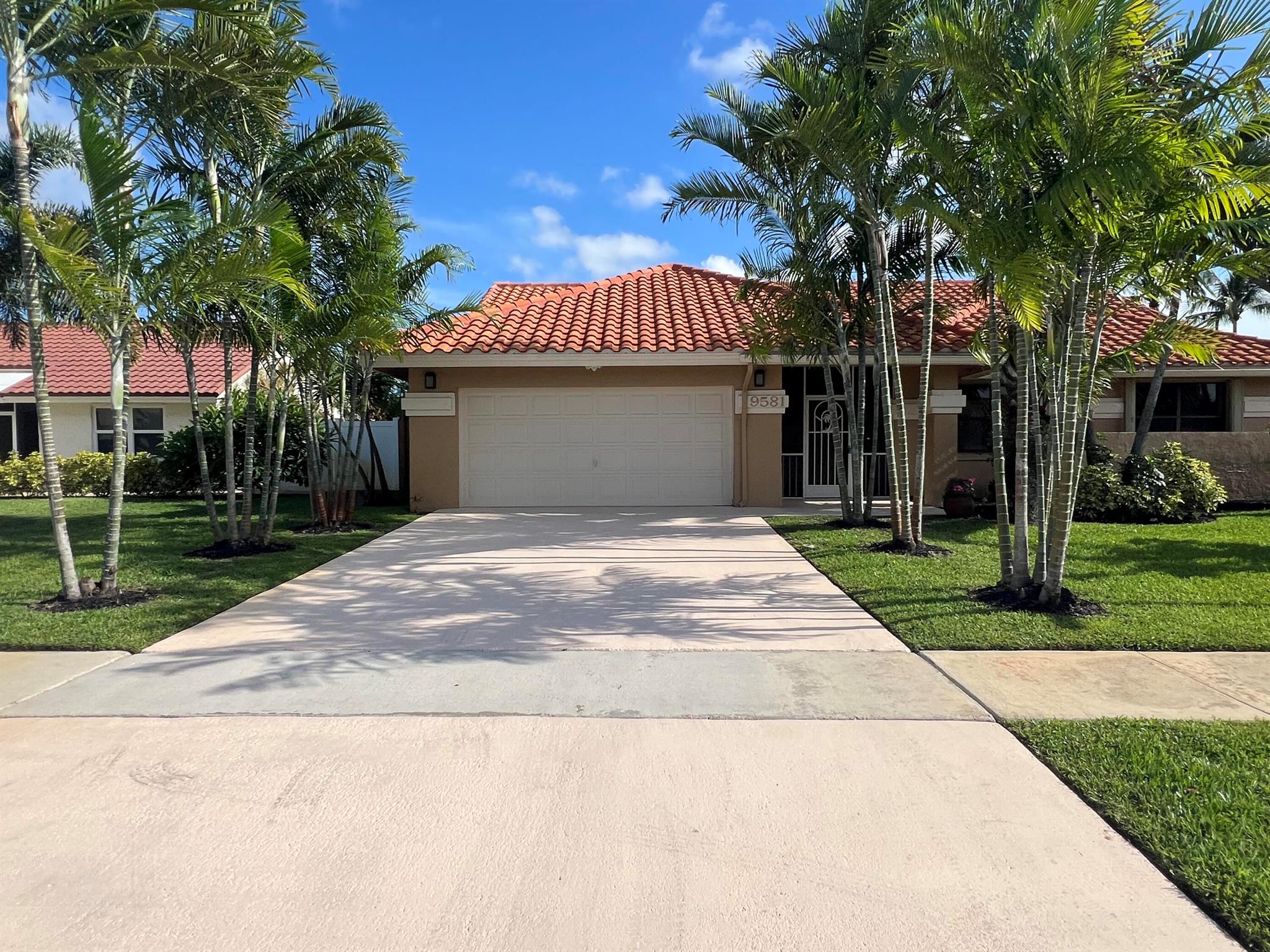 9581 El Clair Rnch Rd