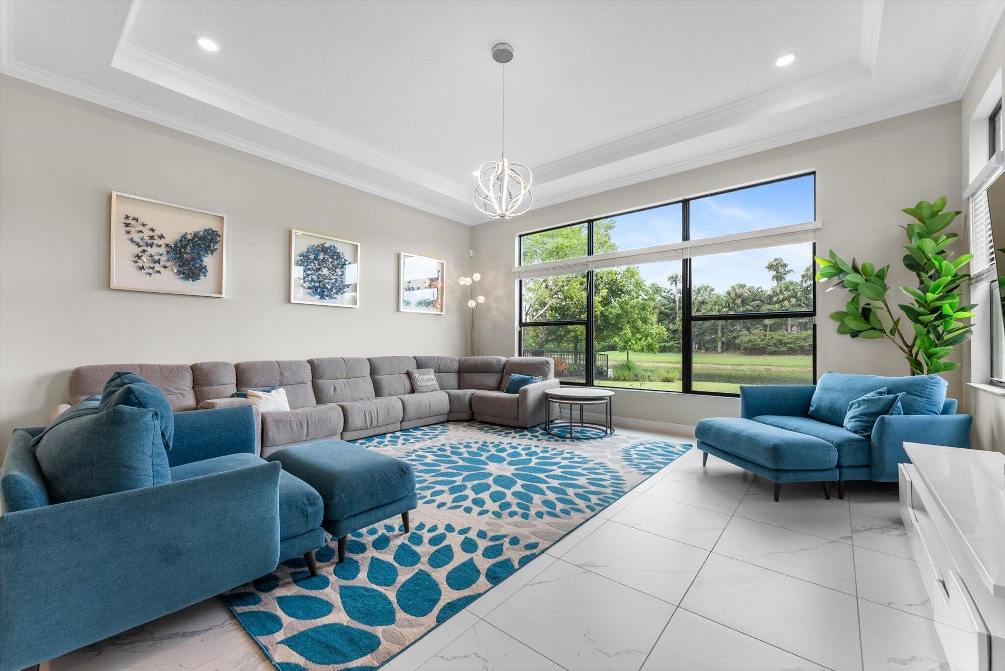 8195 Grand Prix Ln Boynton Beach, FL 33472