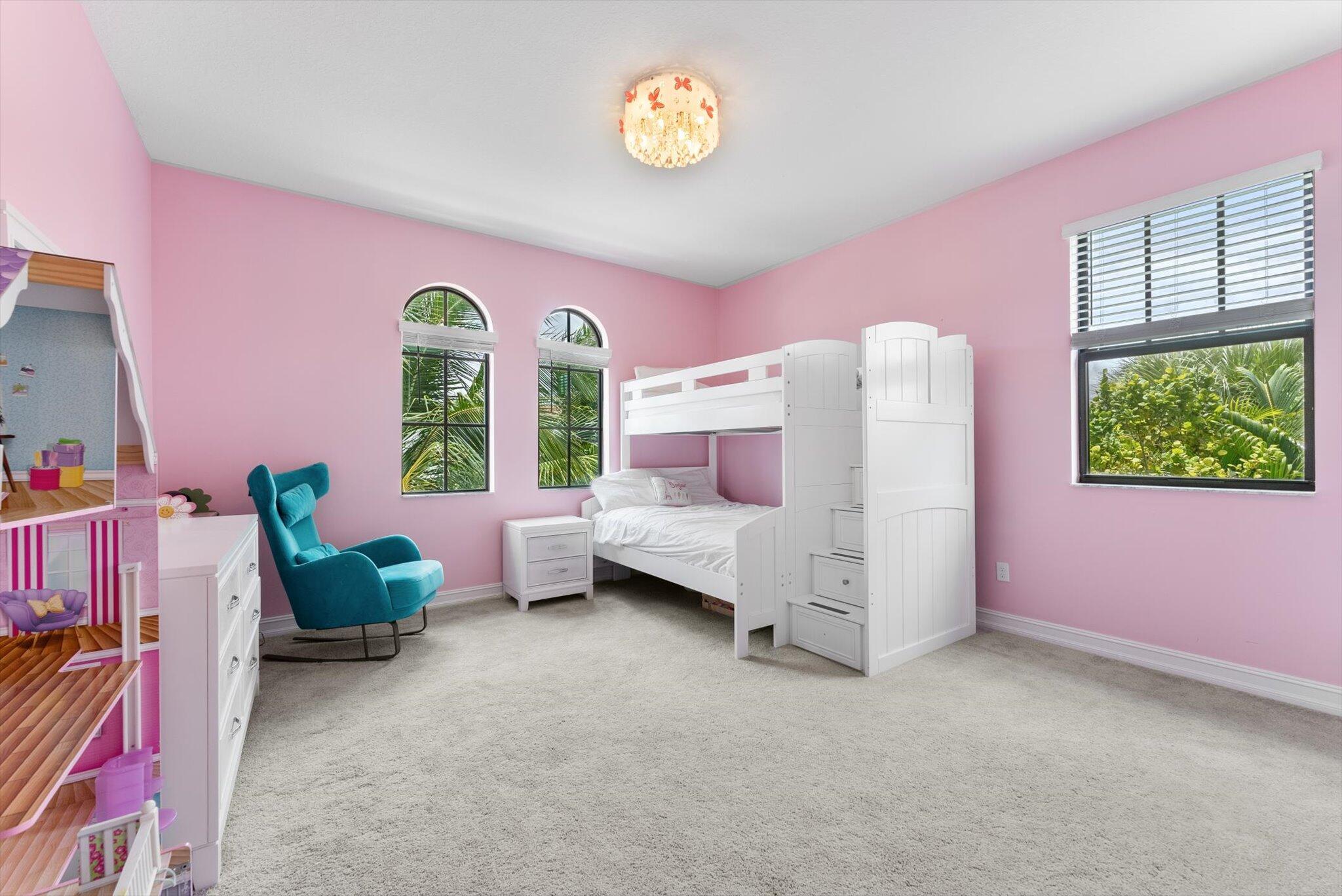 8195 Grand Prix Ln Boynton Beach, FL 33472