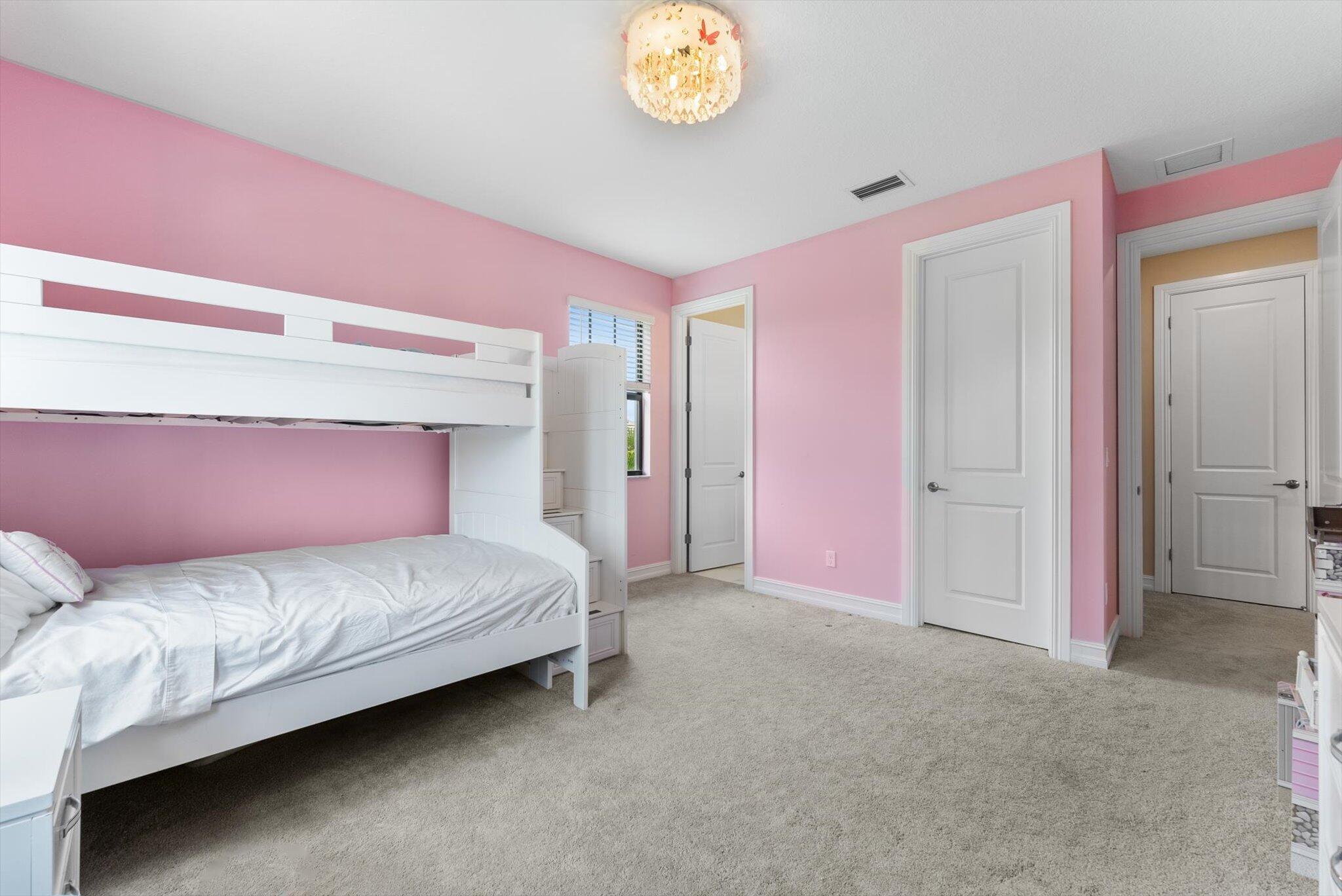 8195 Grand Prix Ln Boynton Beach, FL 33472