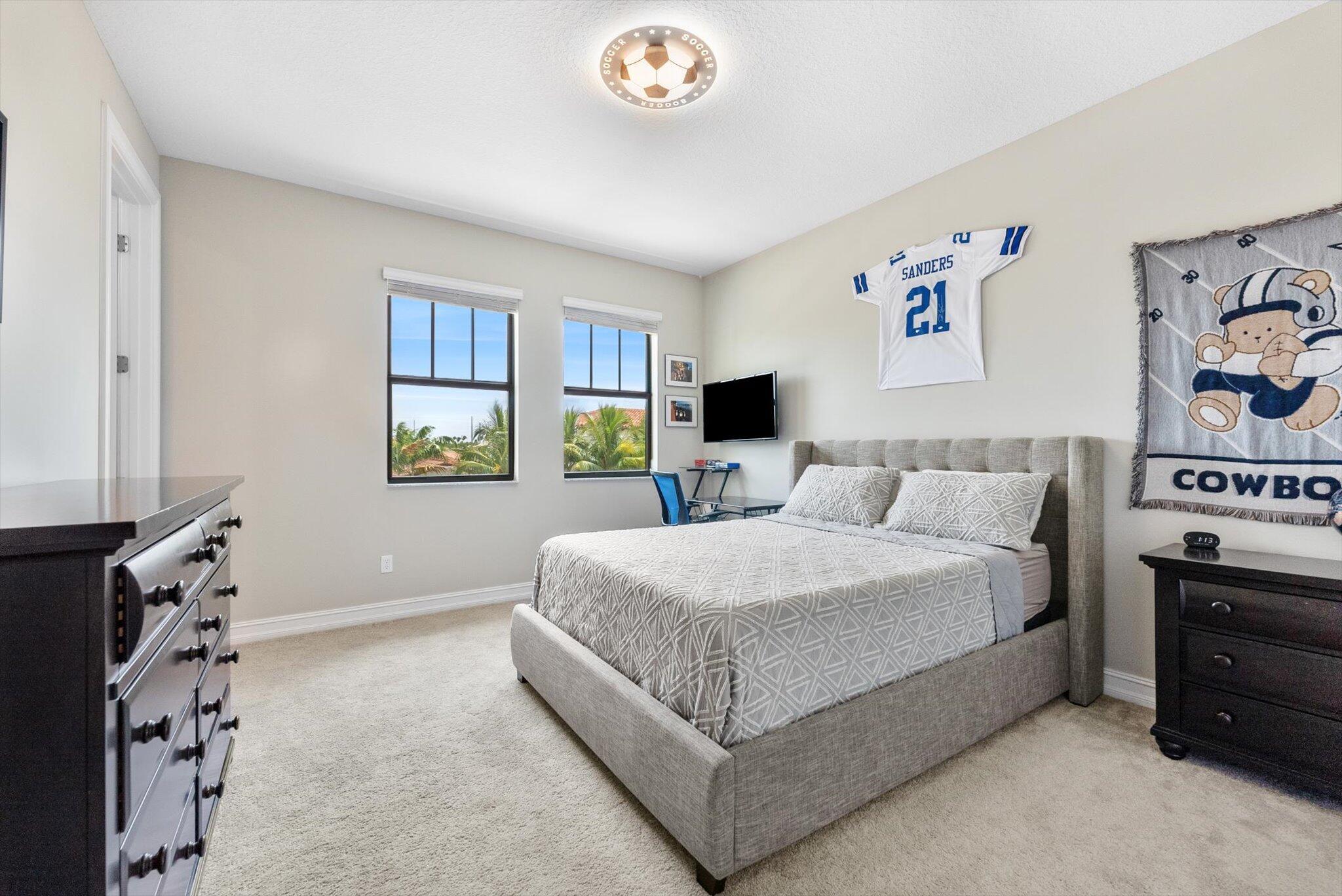 8195 Grand Prix Ln Boynton Beach, FL 33472