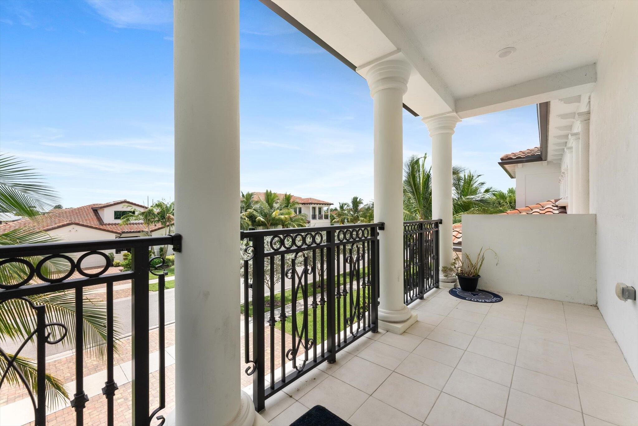 8195 Grand Prix Ln Boynton Beach, FL 33472