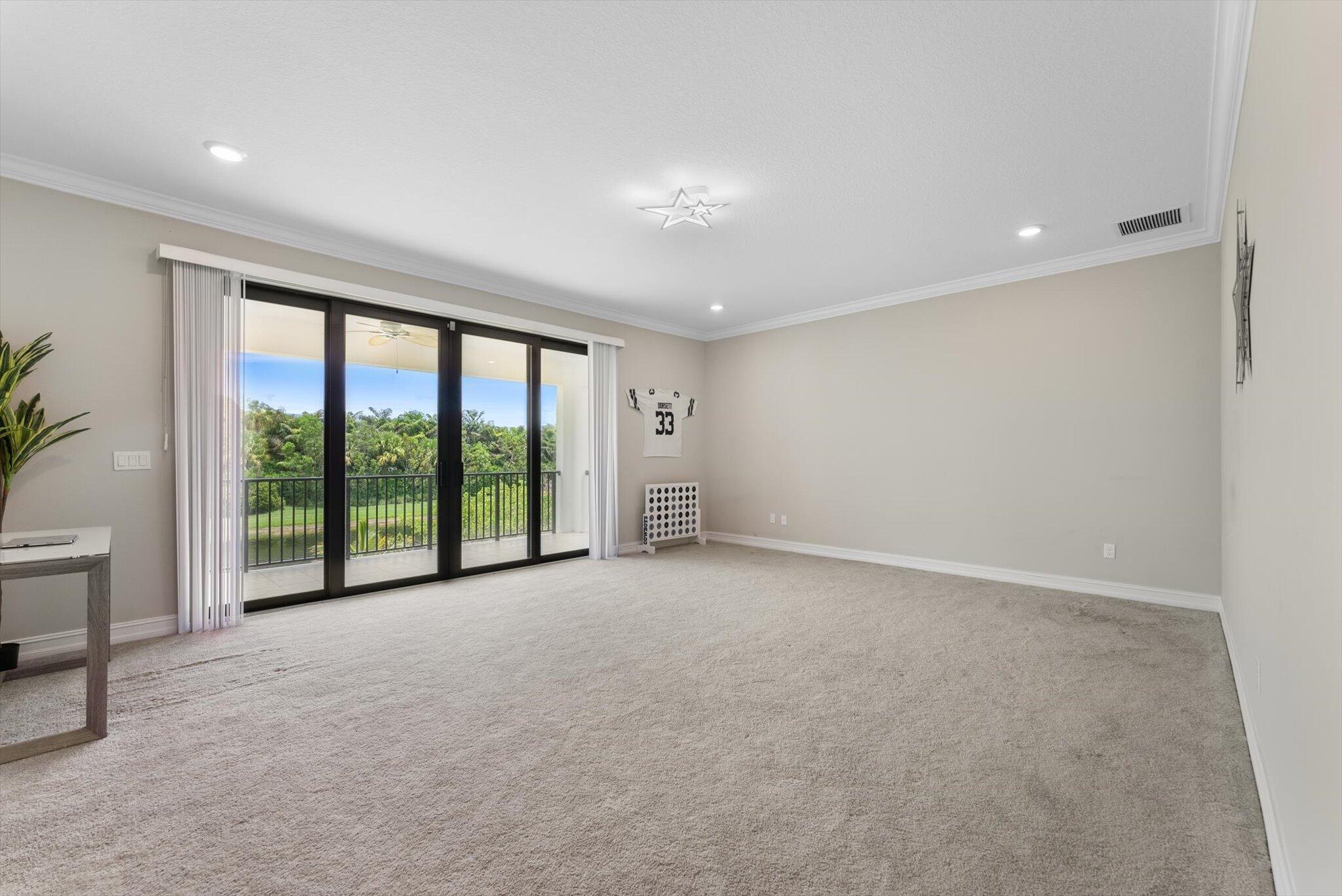 8195 Grand Prix Ln Boynton Beach, FL 33472