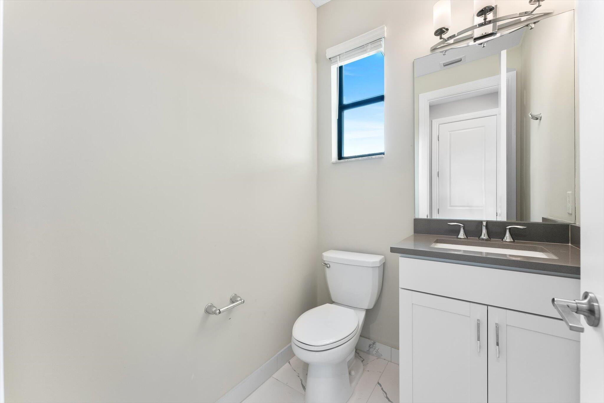 8195 Grand Prix Ln Boynton Beach, FL 33472