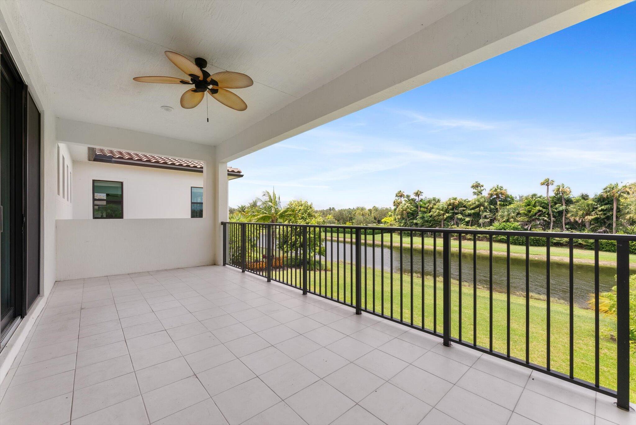 8195 Grand Prix Ln Boynton Beach, FL 33472