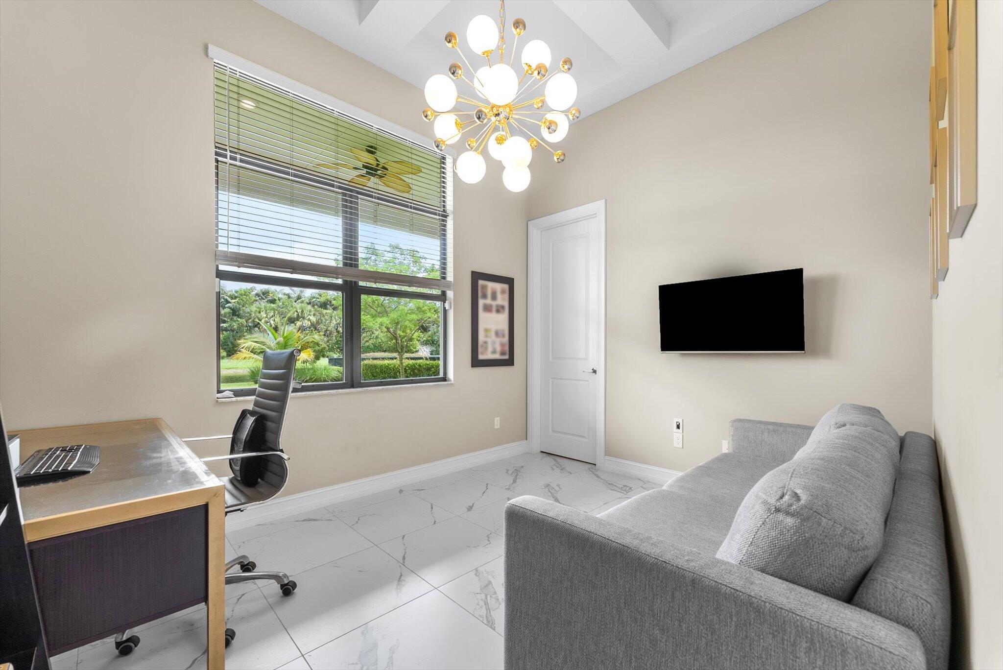 8195 Grand Prix Ln Boynton Beach, FL 33472