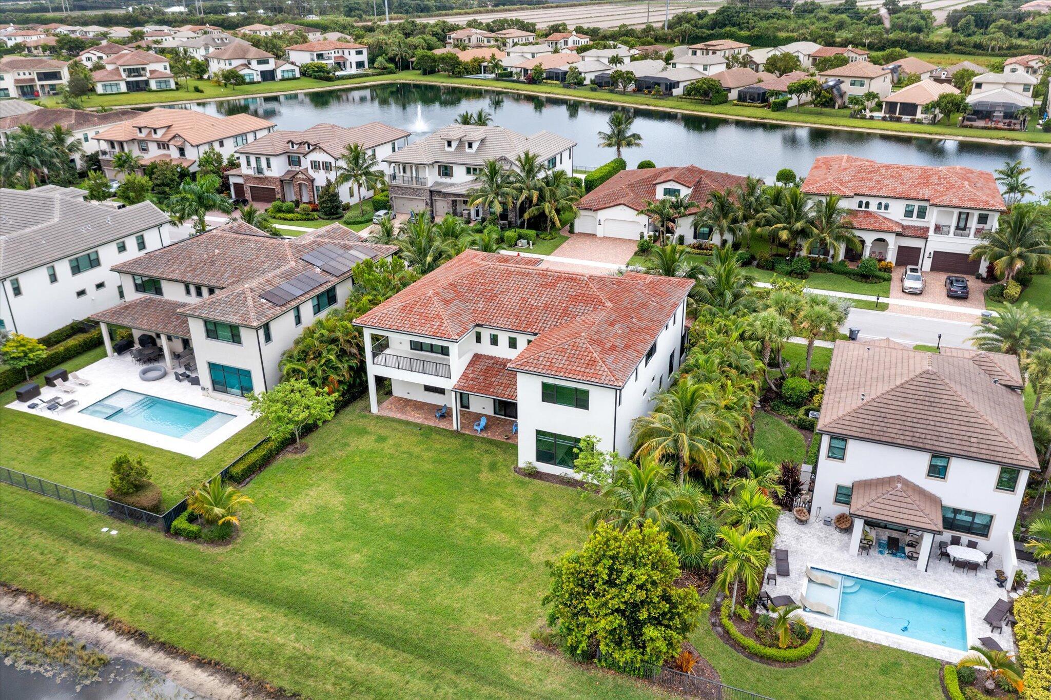 8195 Grand Prix Ln Boynton Beach, FL 33472