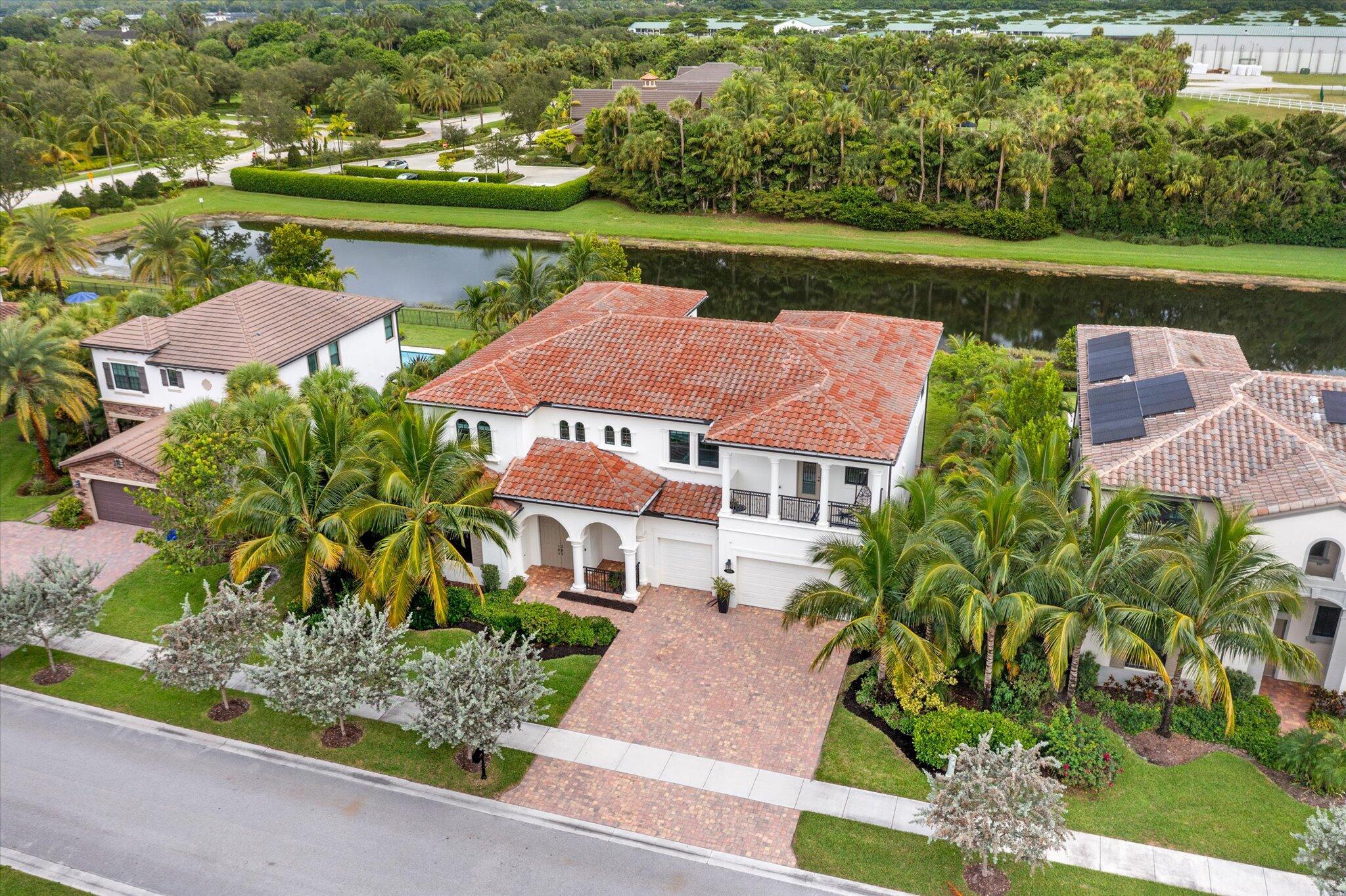 8195 Grand Prix Ln Boynton Beach, FL 33472