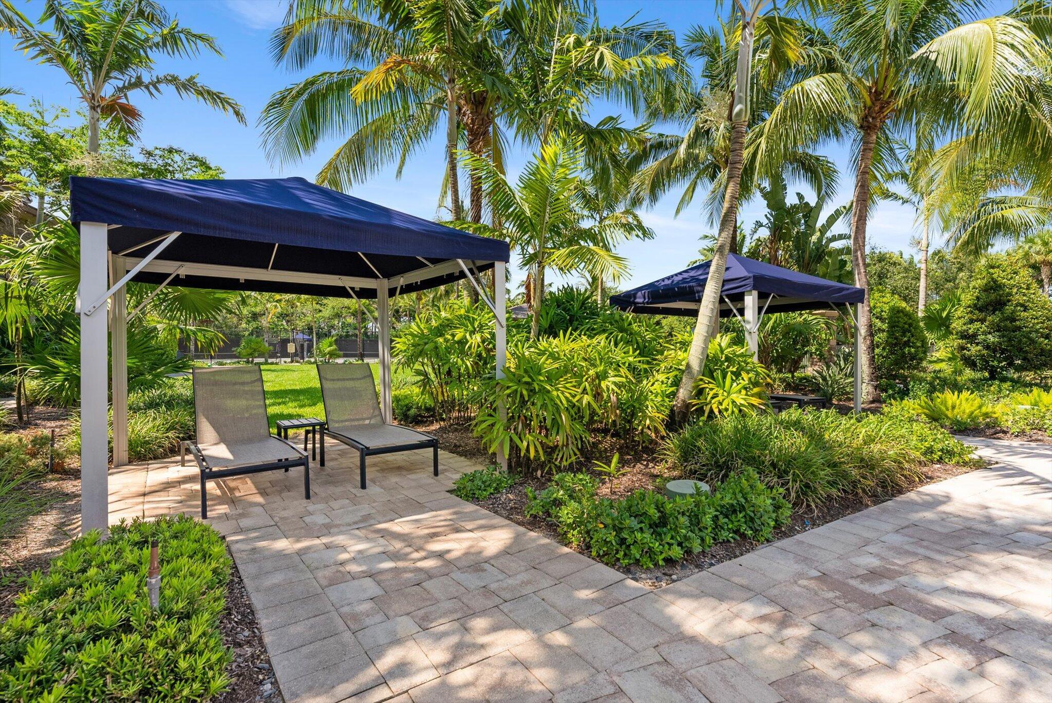 8195 Grand Prix Ln Boynton Beach, FL 33472