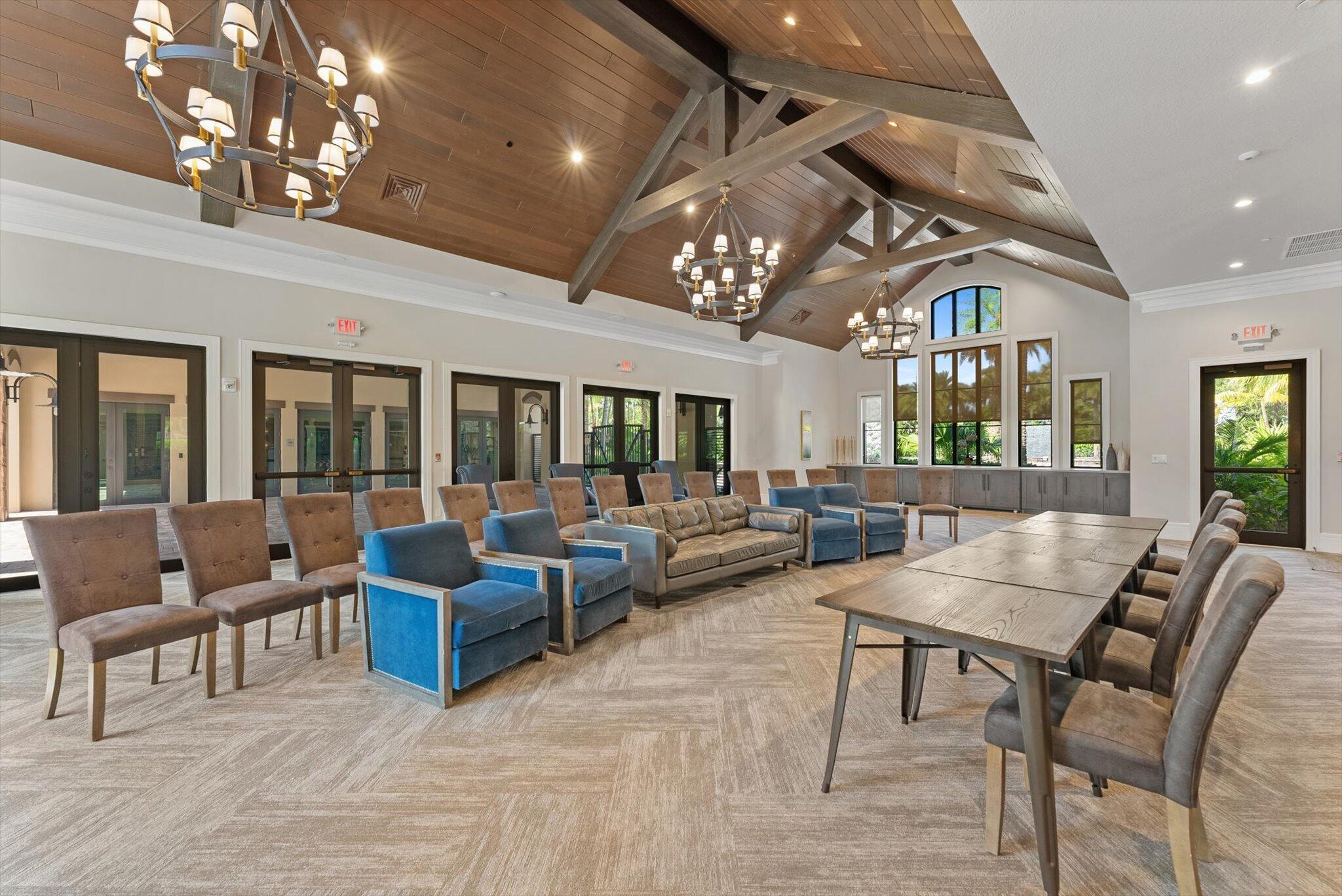 8195 Grand Prix Ln Boynton Beach, FL 33472