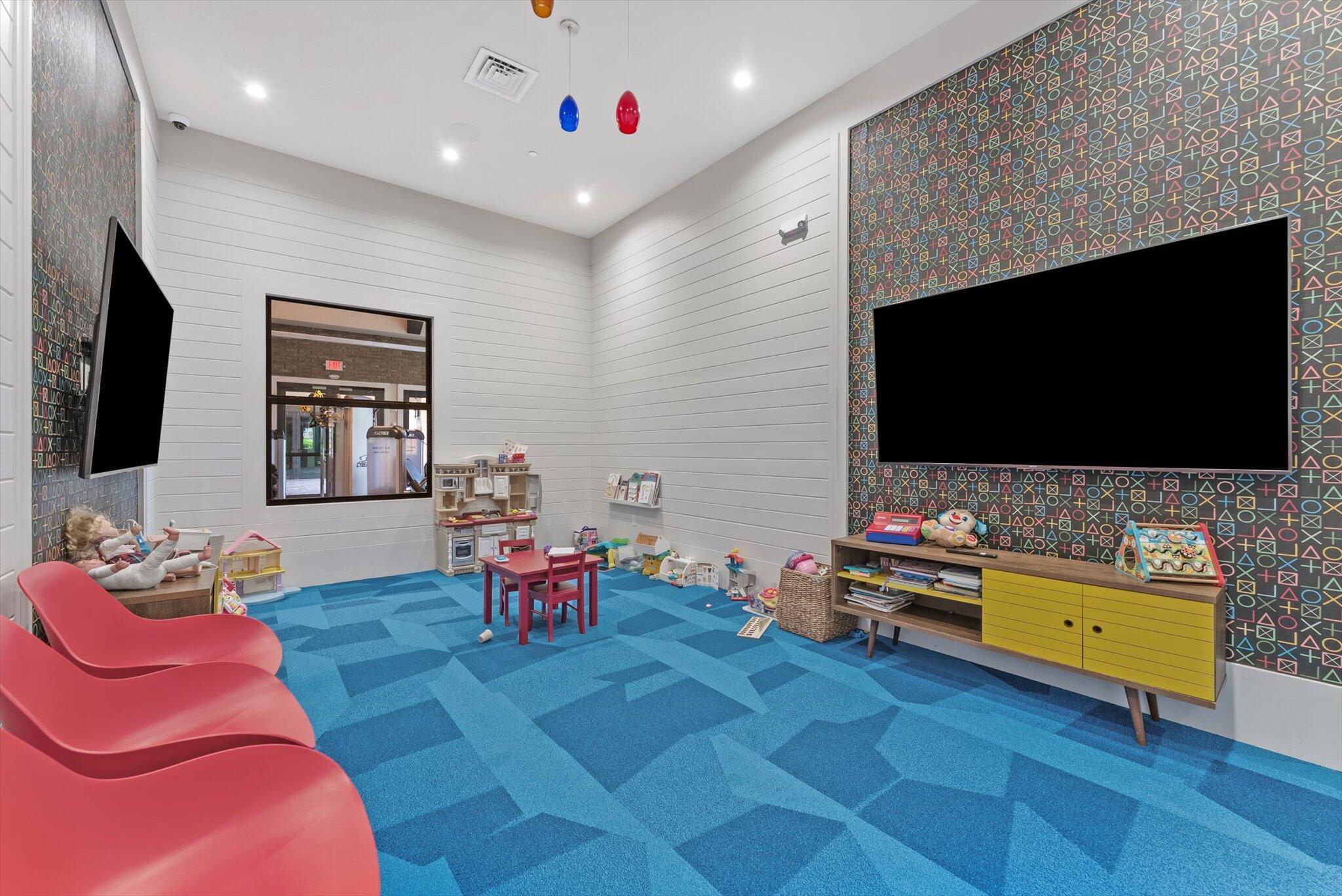 8195 Grand Prix Ln Boynton Beach, FL 33472