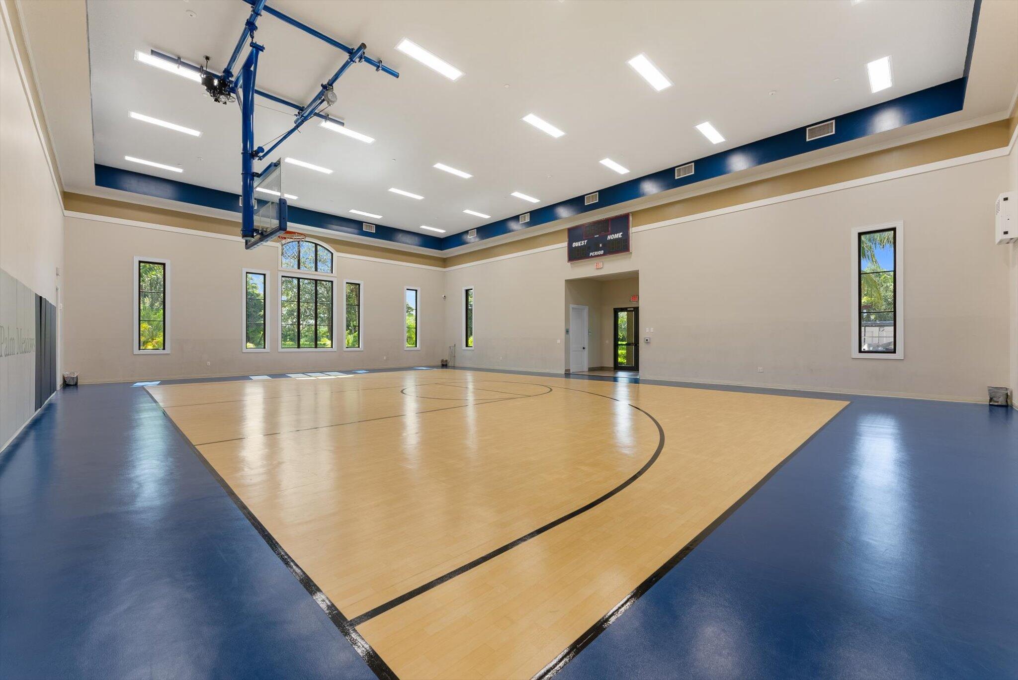 8195 Grand Prix Ln Boynton Beach, FL 33472