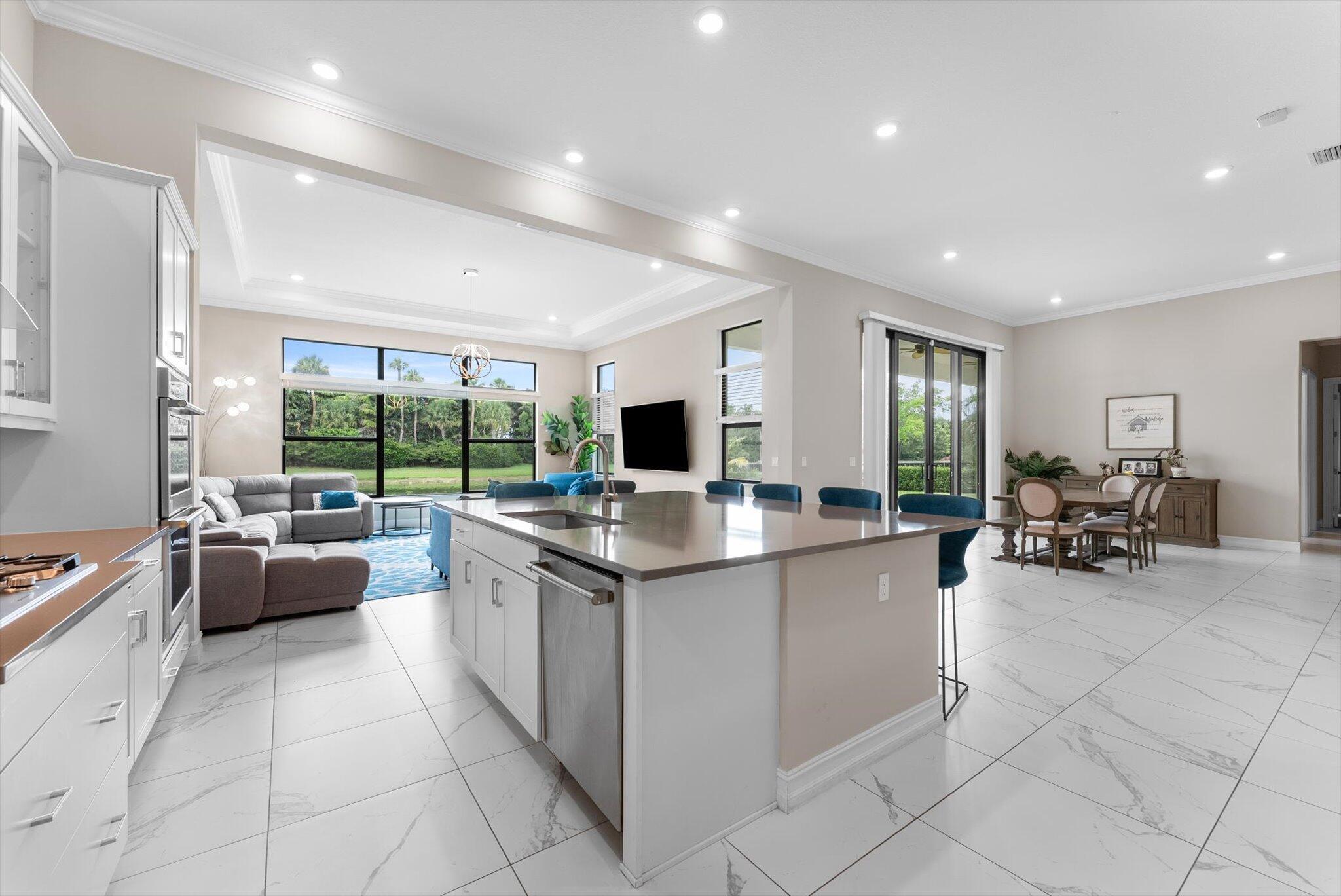 8195 Grand Prix Ln Boynton Beach, FL 33472