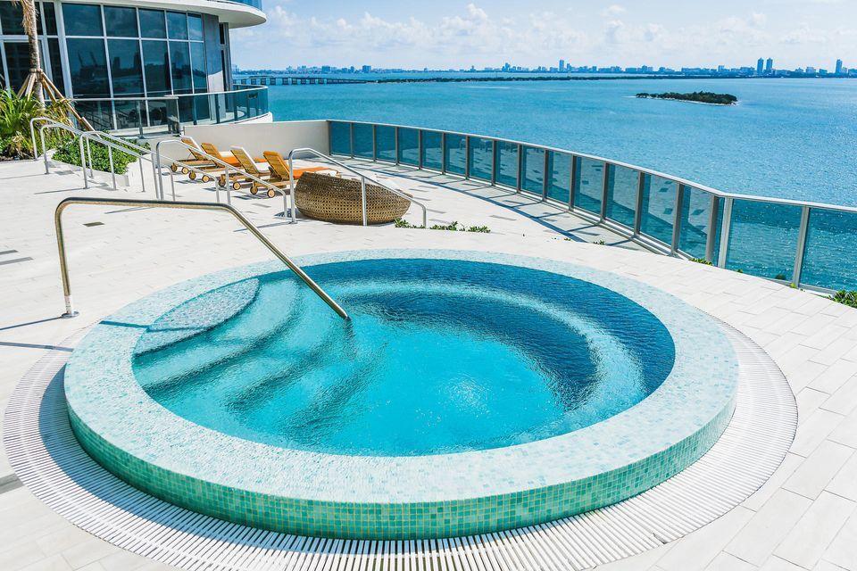 image Aria On The Bay Condo33