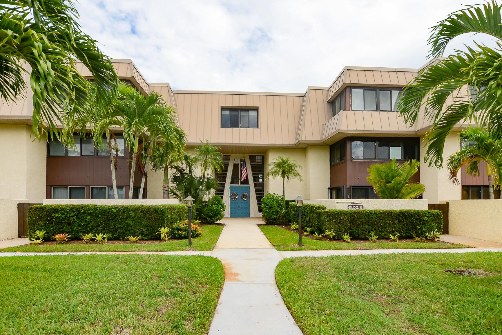 1800 SE Saint Lucie Blvd #9-305