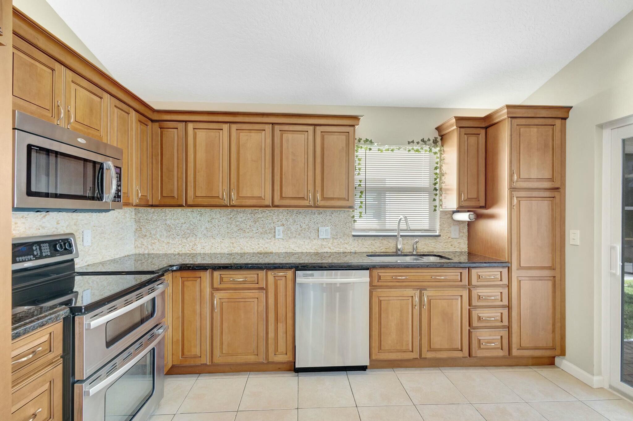 293 Moccasin Trl Jupiter, FL 33458