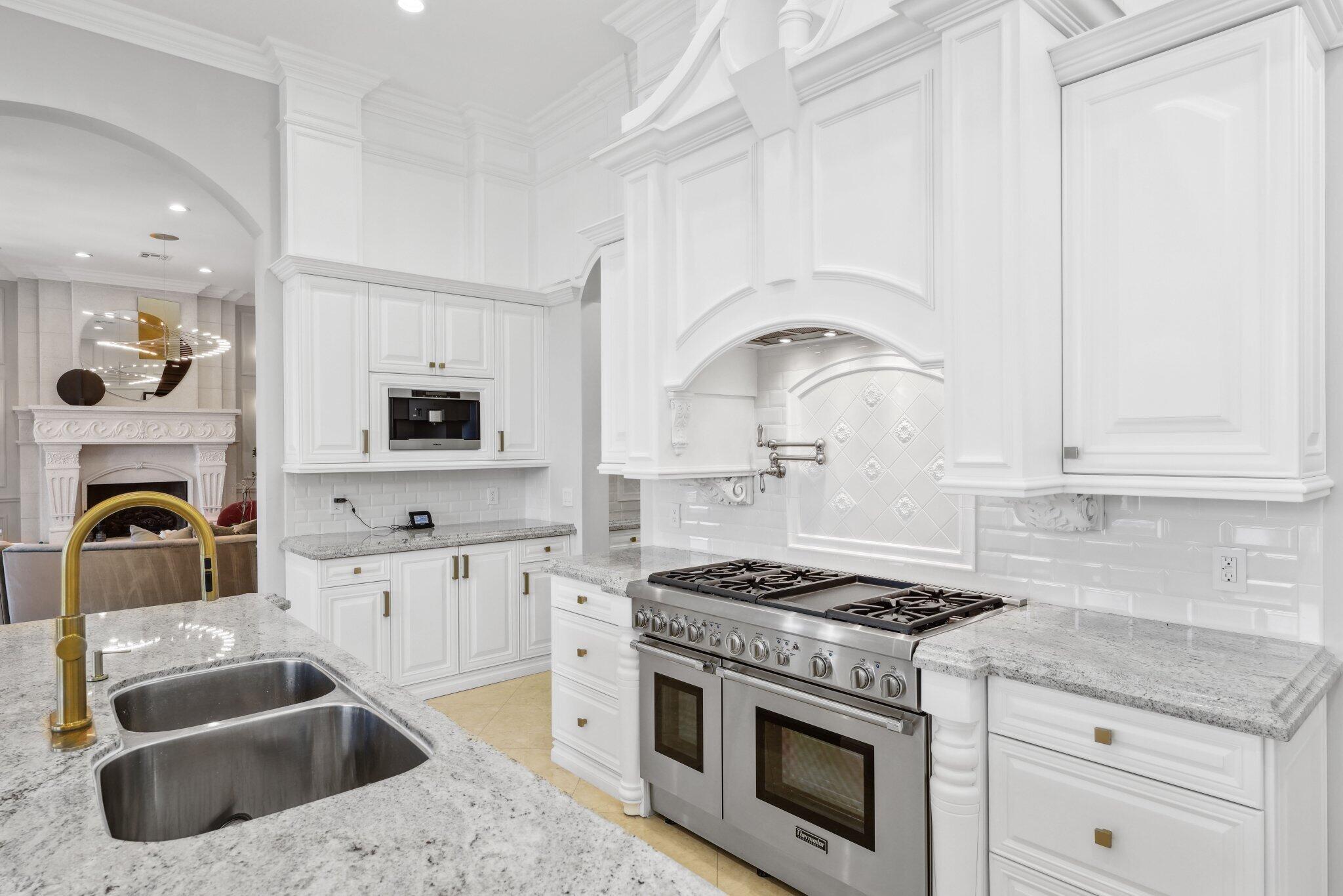 4216 Intracoastal Dr Highland Beach, FL 33487