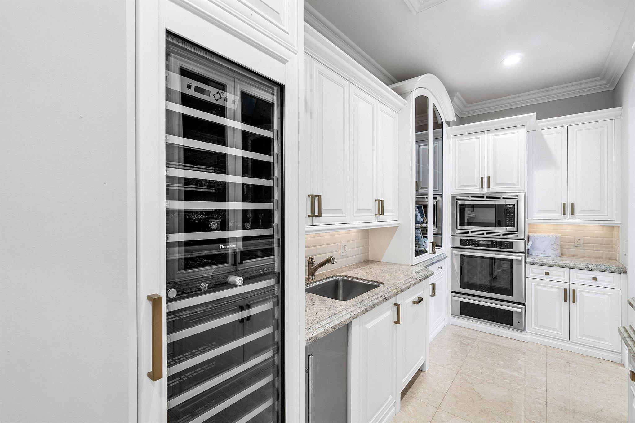 4216 Intracoastal Dr Highland Beach, FL 33487