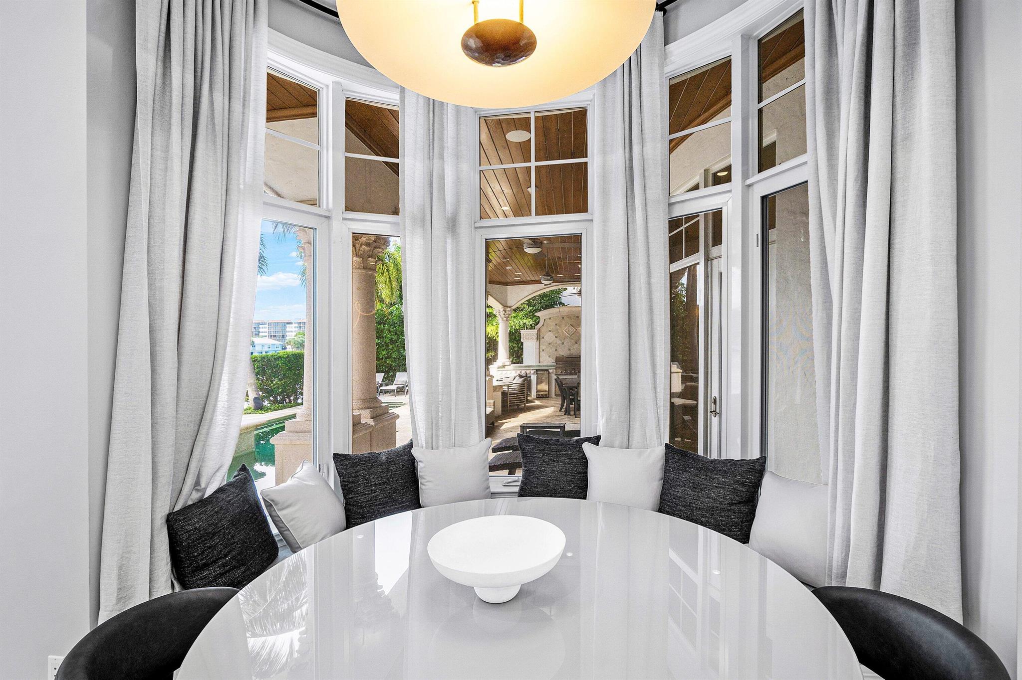 4216 Intracoastal Dr Highland Beach, FL 33487