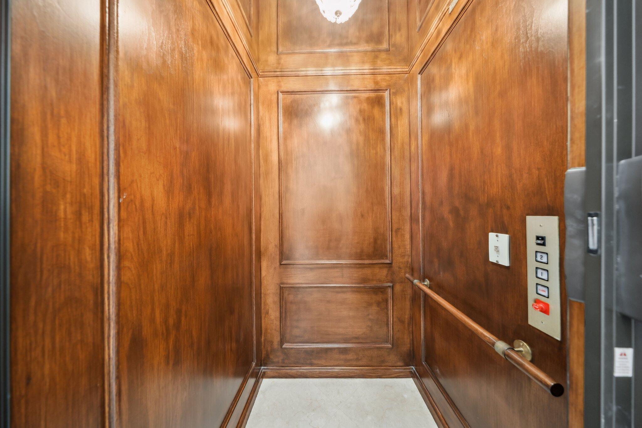 4216 Intracoastal Dr Highland Beach, FL 33487